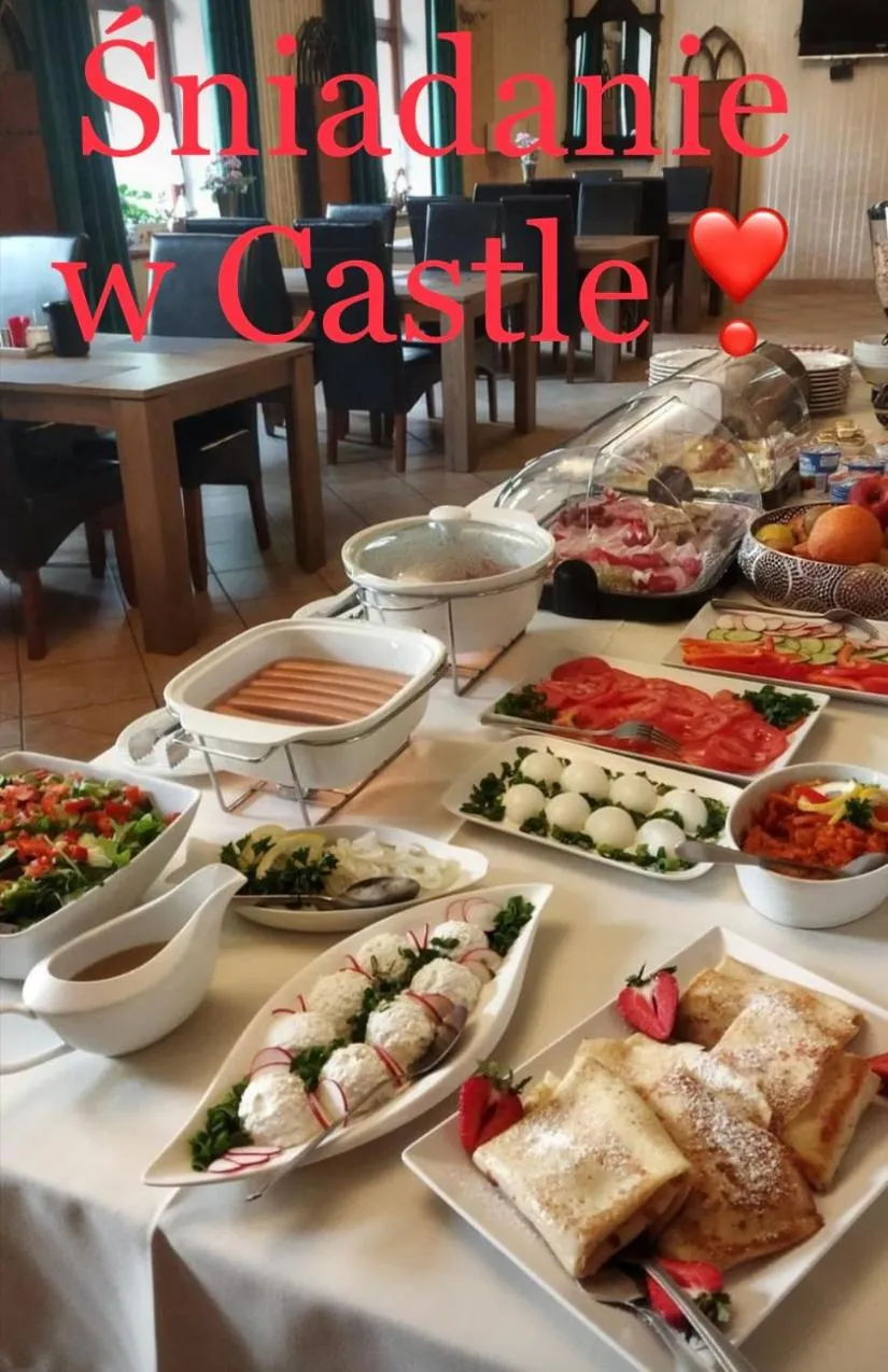 Food and drinks in Hotel i Restauracja Castle