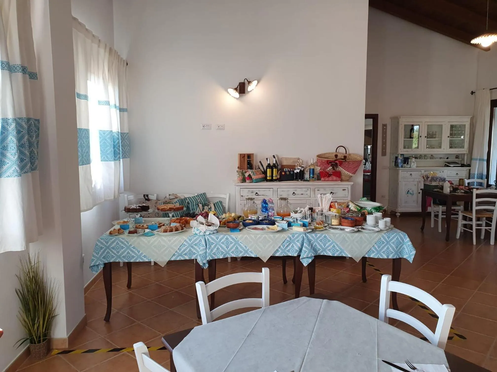 Buffet breakfast in Agriturismo Is Solinas