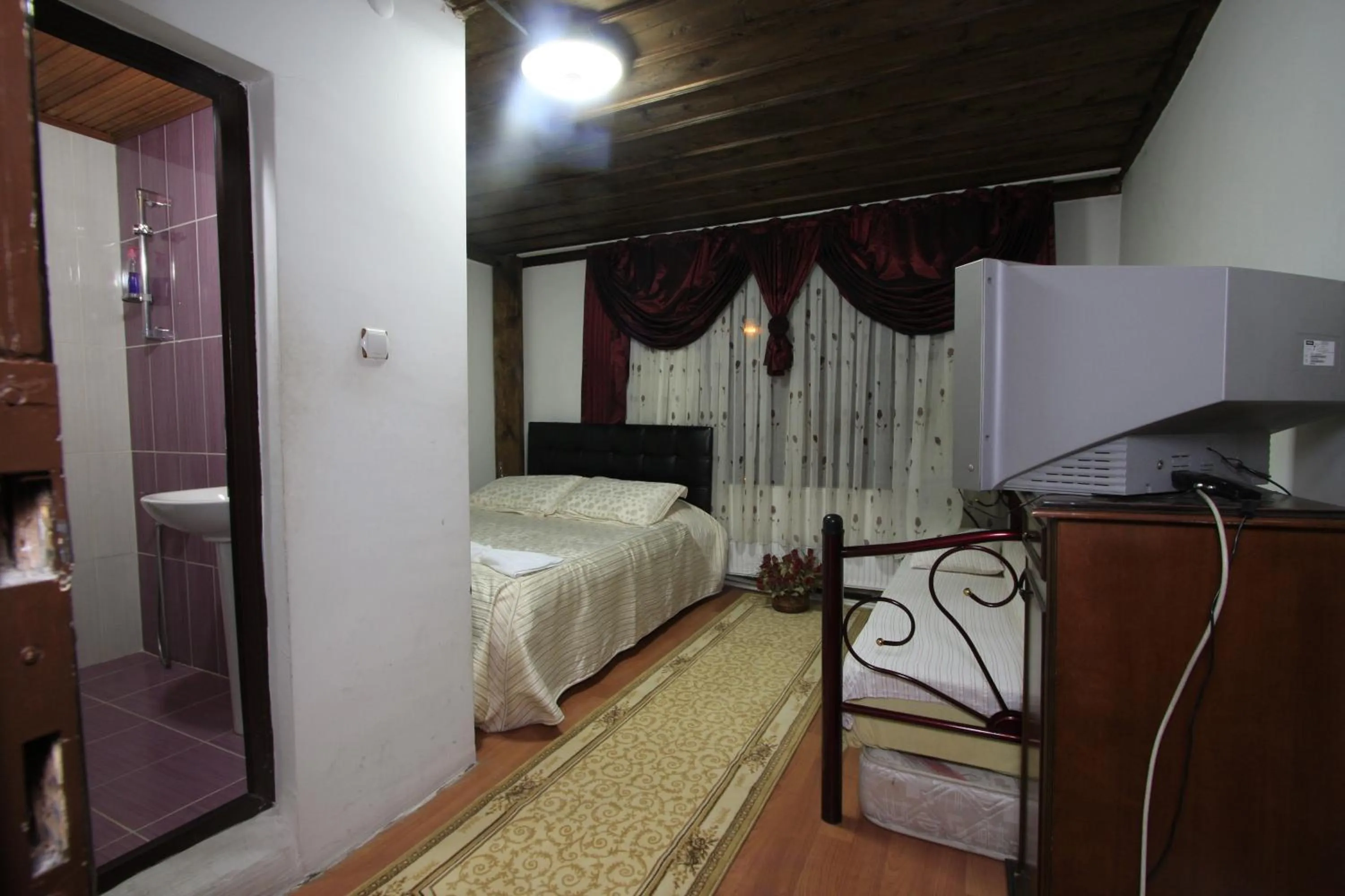 Bed in Efe Guest House