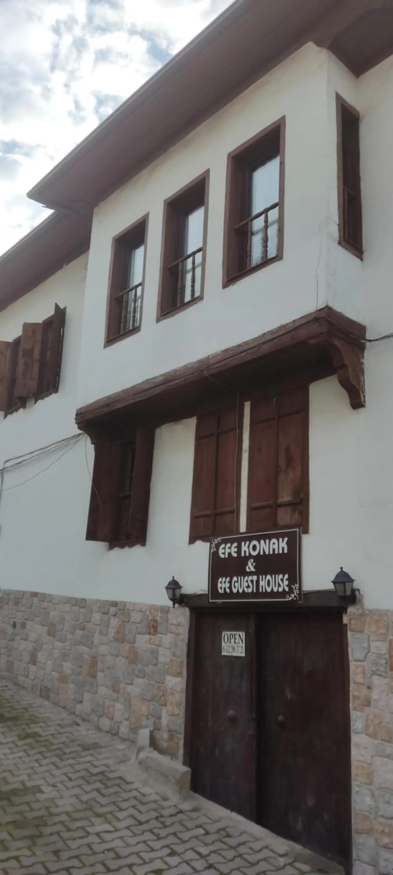 Efe Guest House