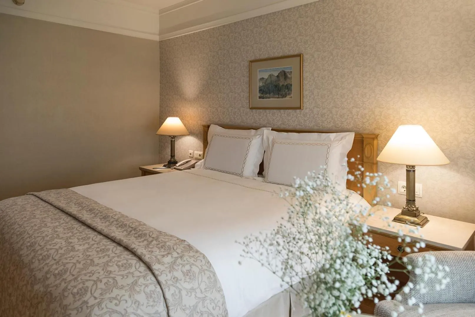 Bed in Zorlu Grand Hotel Trabzon