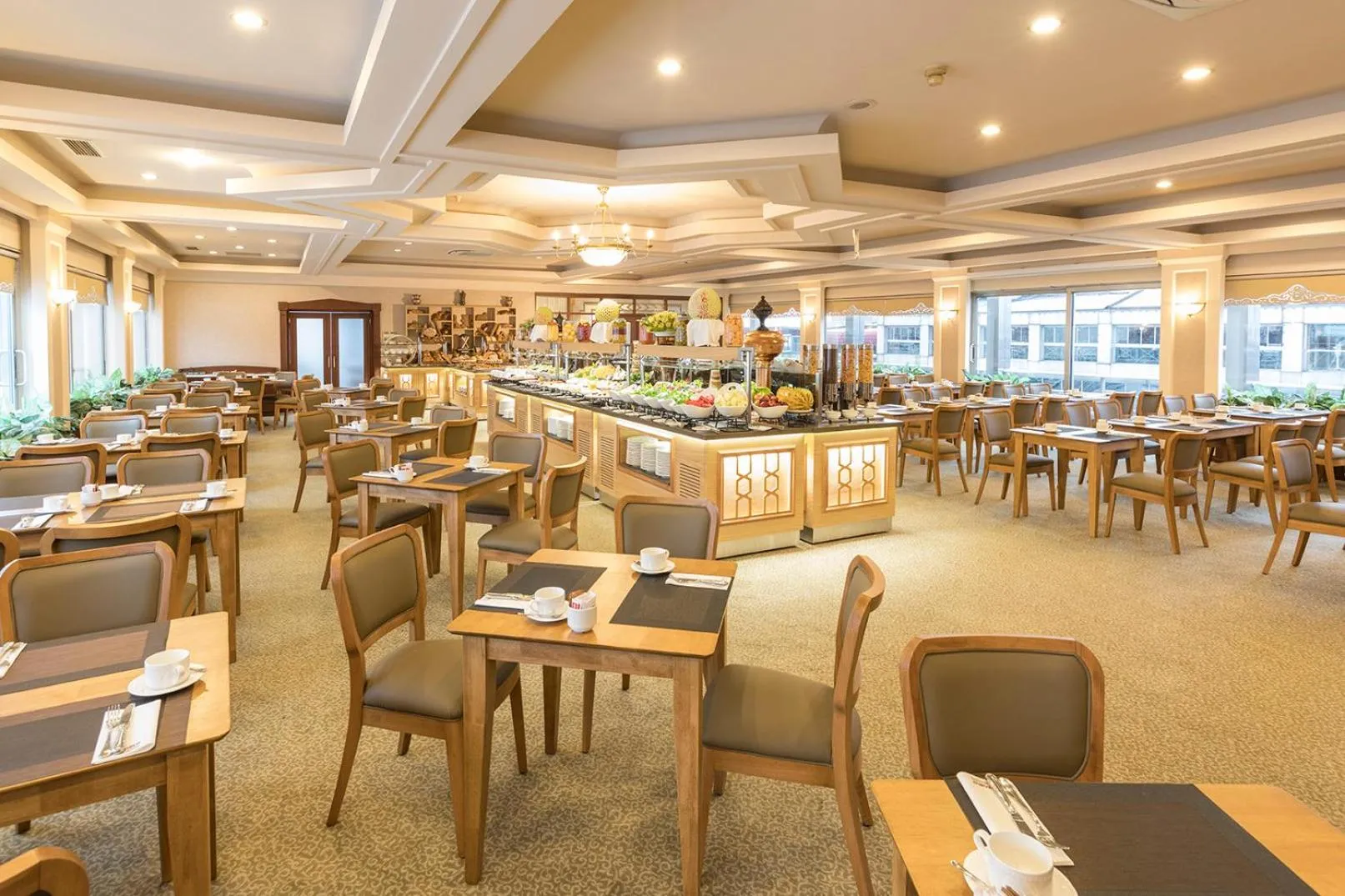 Restaurant/places to eat in Zorlu Grand Hotel Trabzon