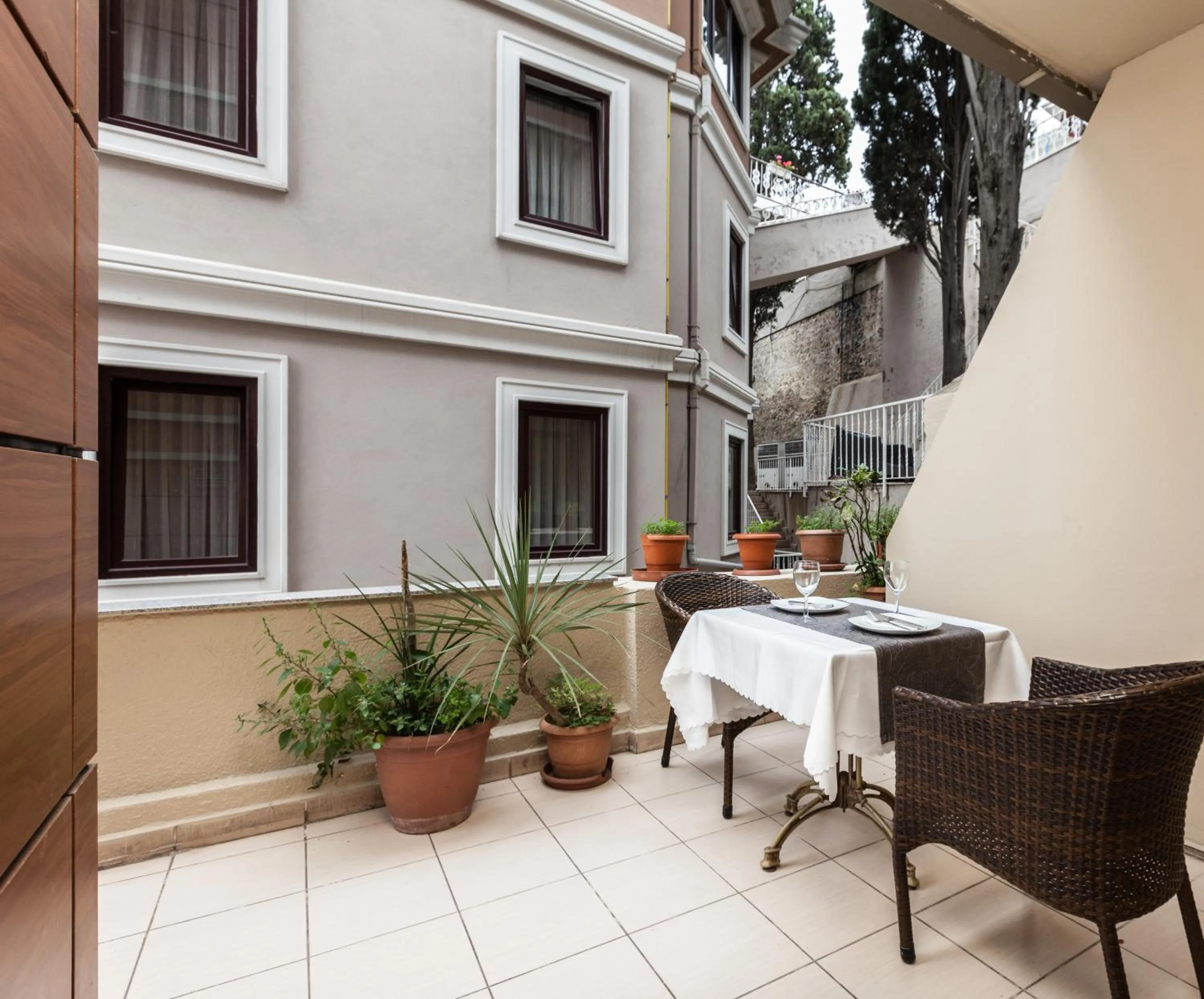 Balcony/Terrace in Buyukada Comfort OTEL