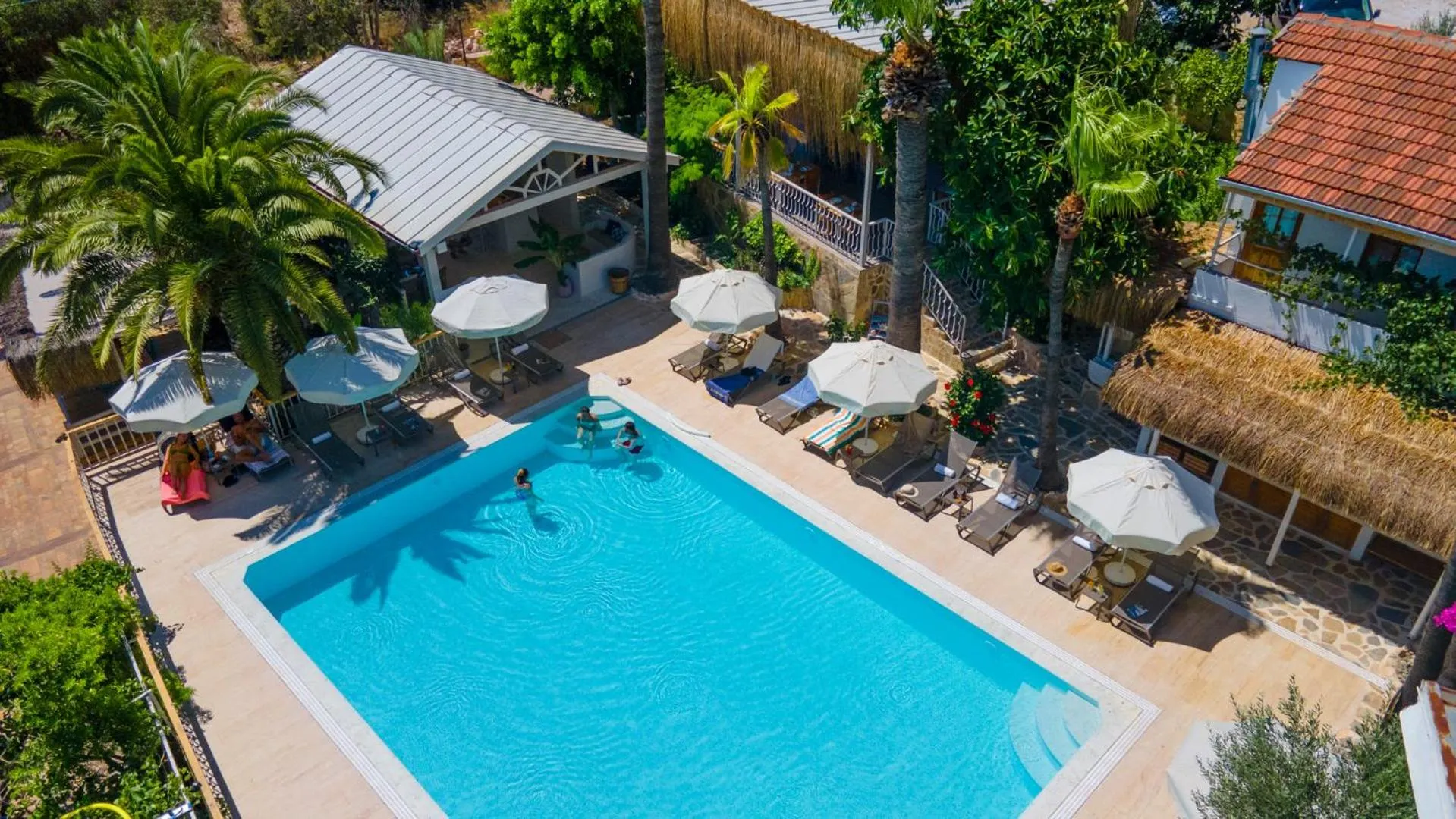 Golden Lighthouse Hotel