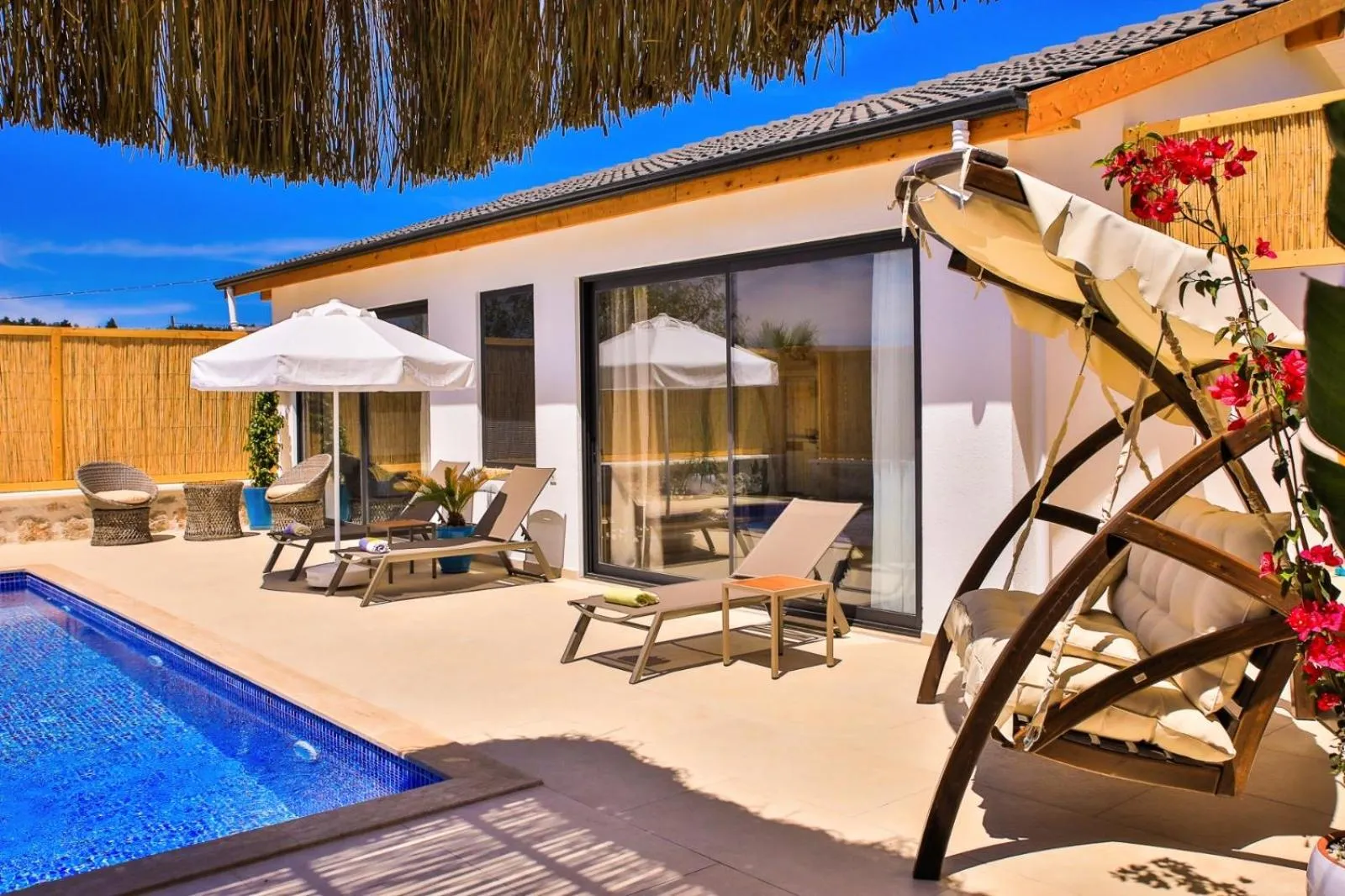 Golden Lighthouse Hotel