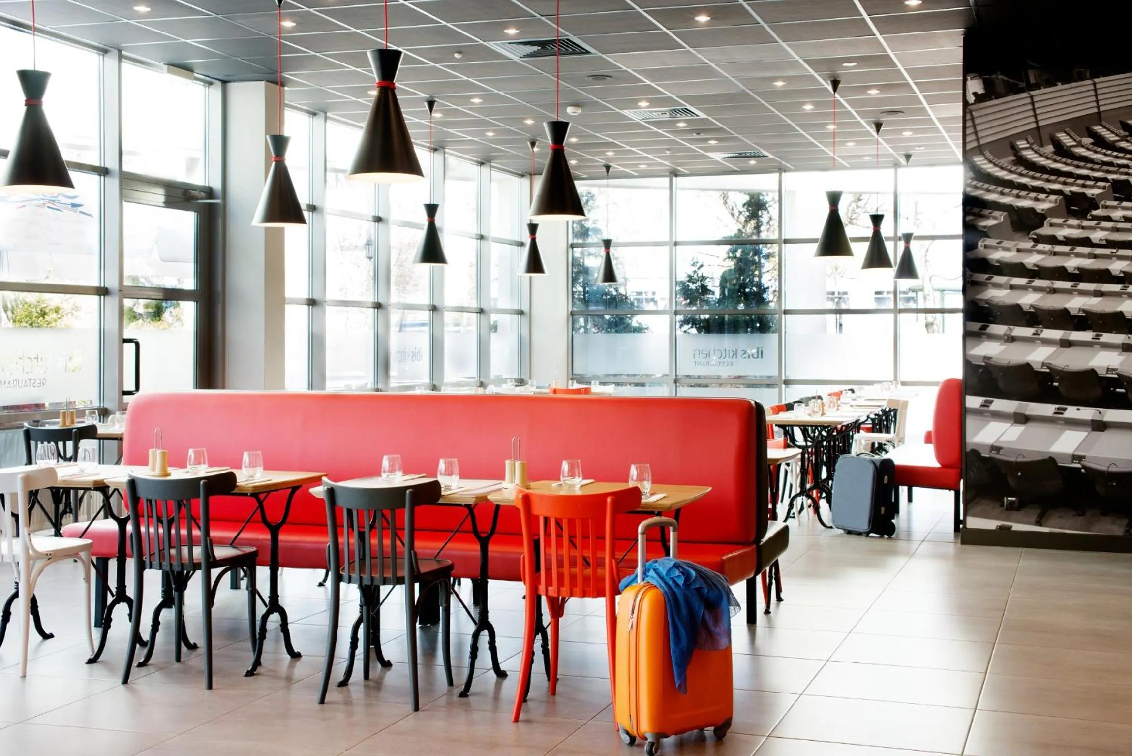 Restaurant/places to eat in Ibis Poznan Stare Miasto