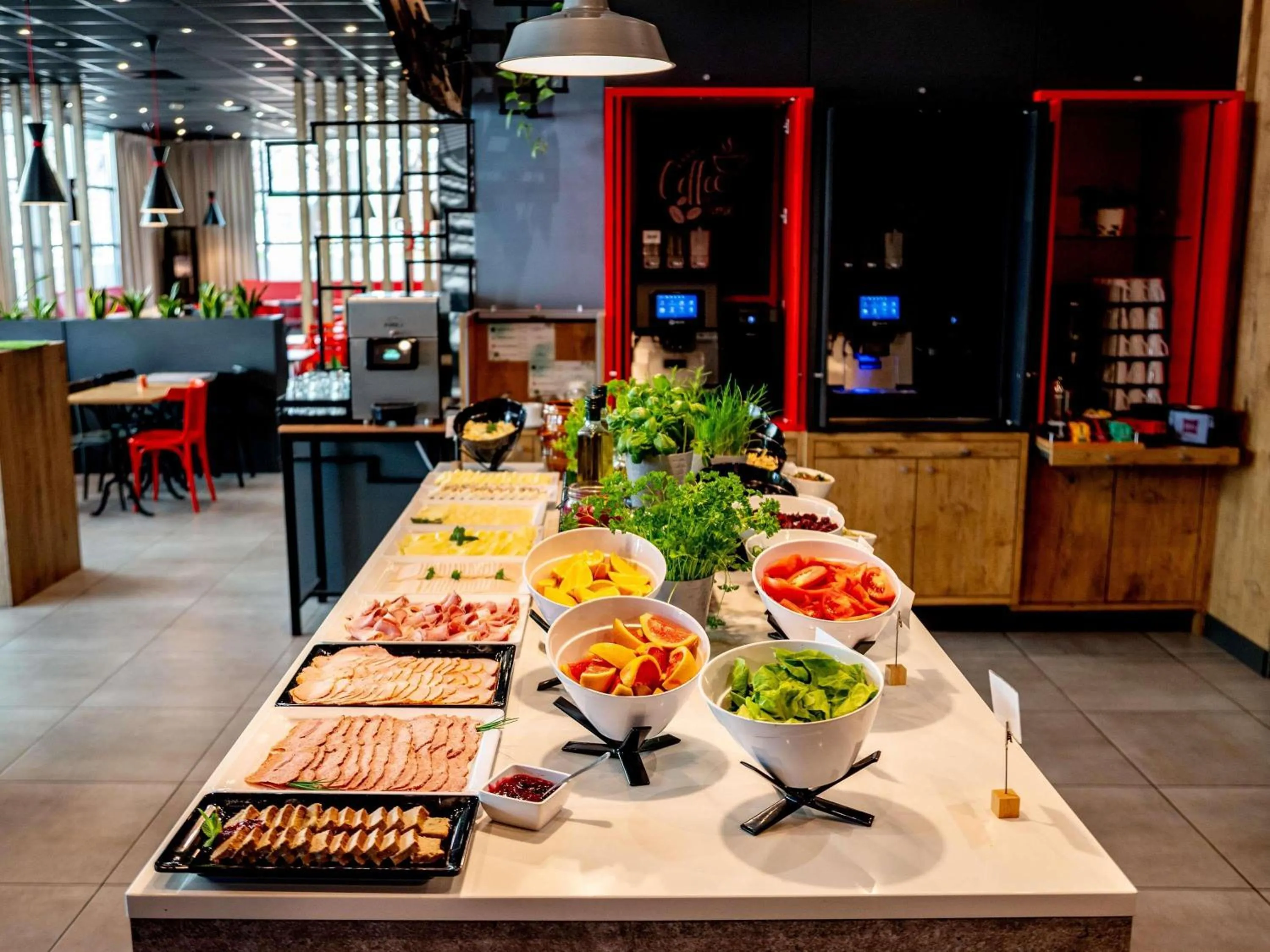 Breakfast in Ibis Poznan Stare Miasto