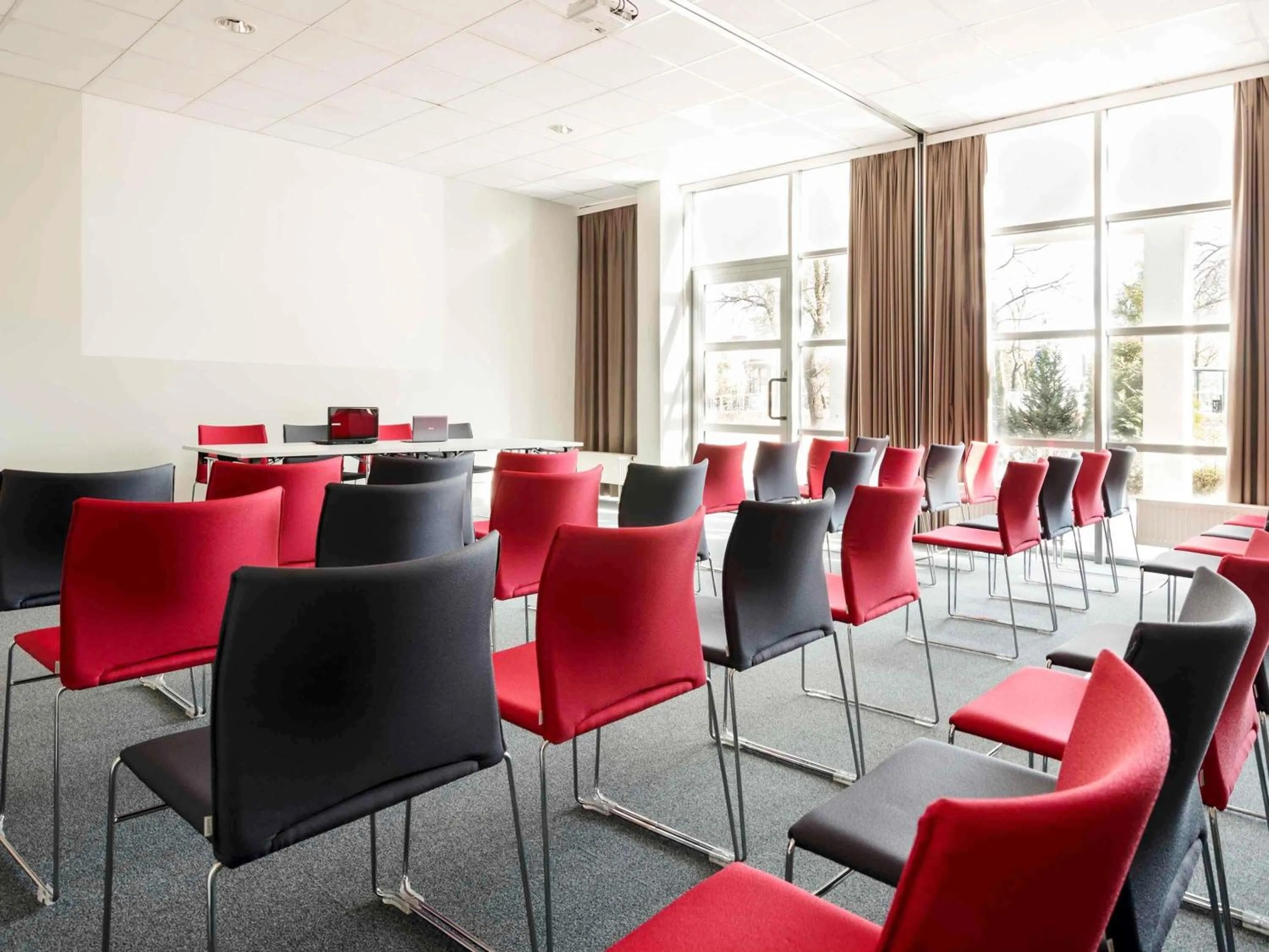 Meeting/conference room in Ibis Poznan Stare Miasto