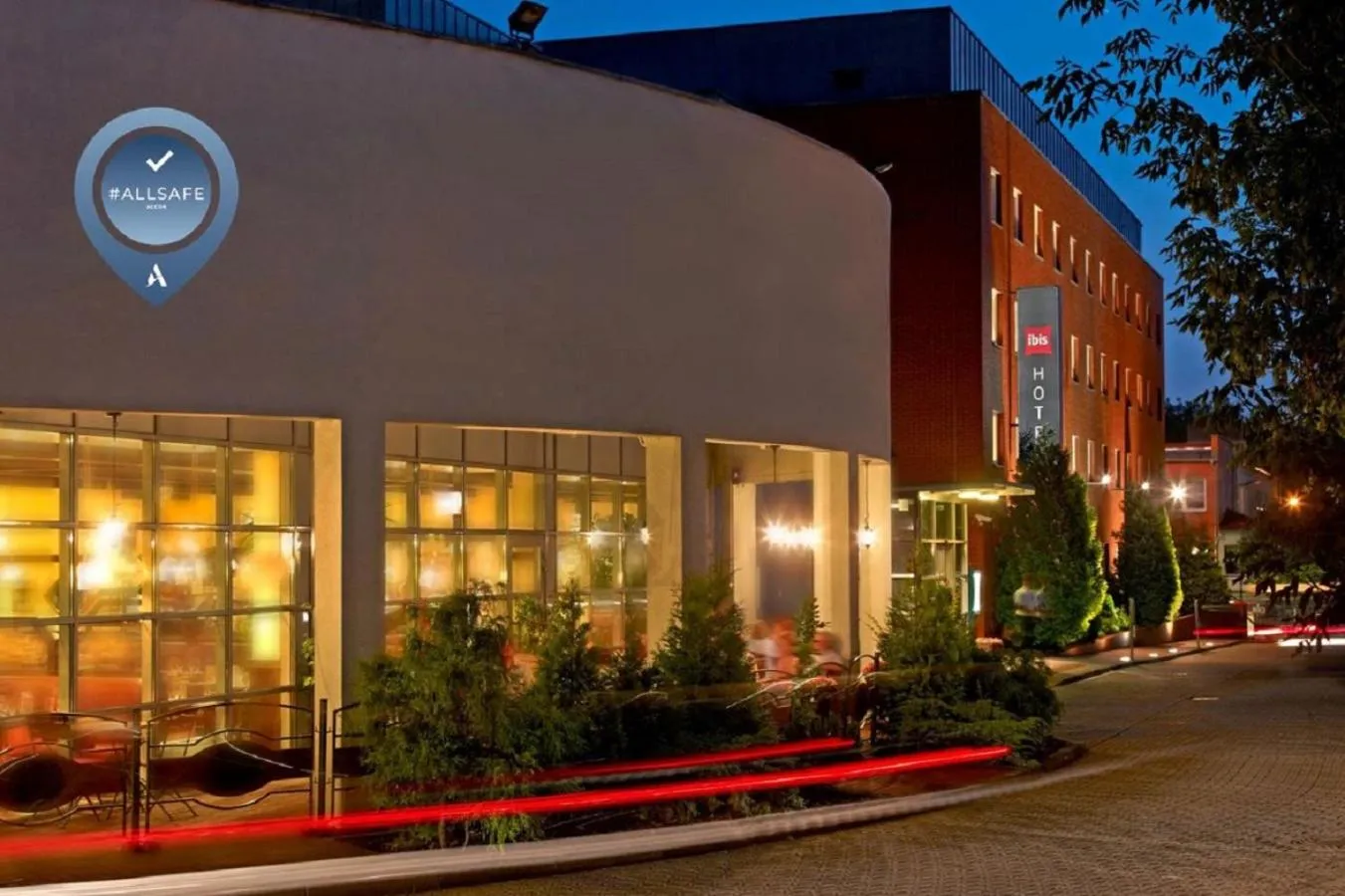 Facade/entrance in Ibis Poznan Stare Miasto