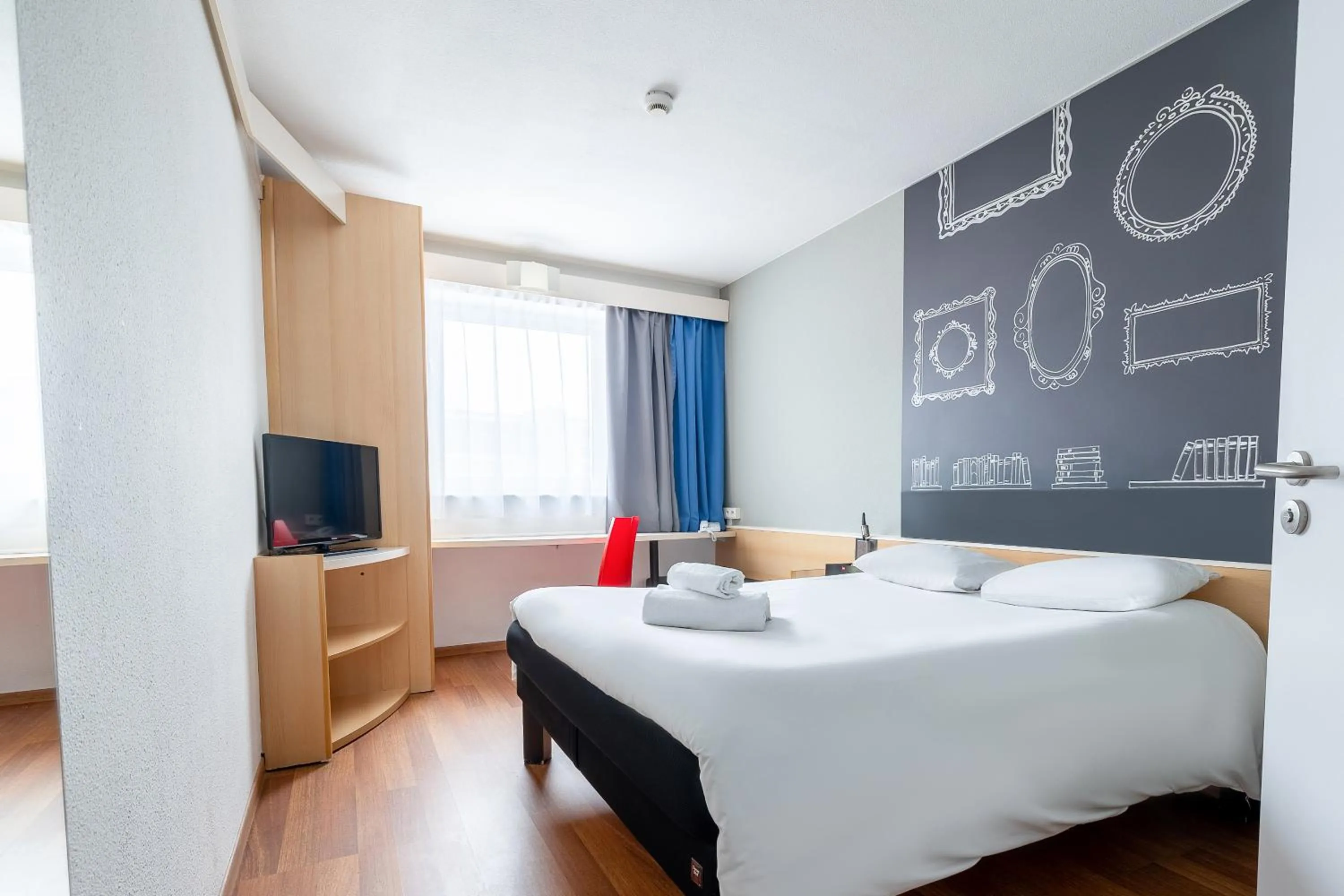 Bed in Ibis Poznan Stare Miasto