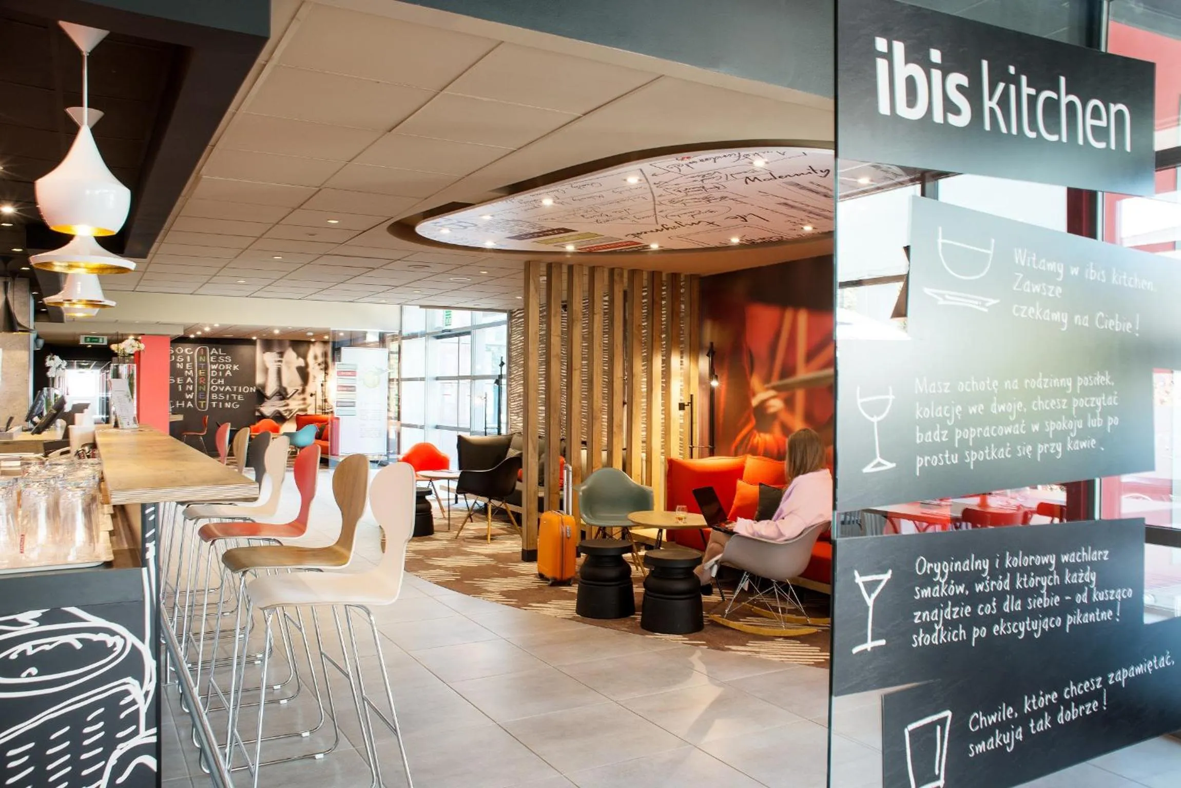 Restaurant/places to eat in Ibis Poznan Stare Miasto