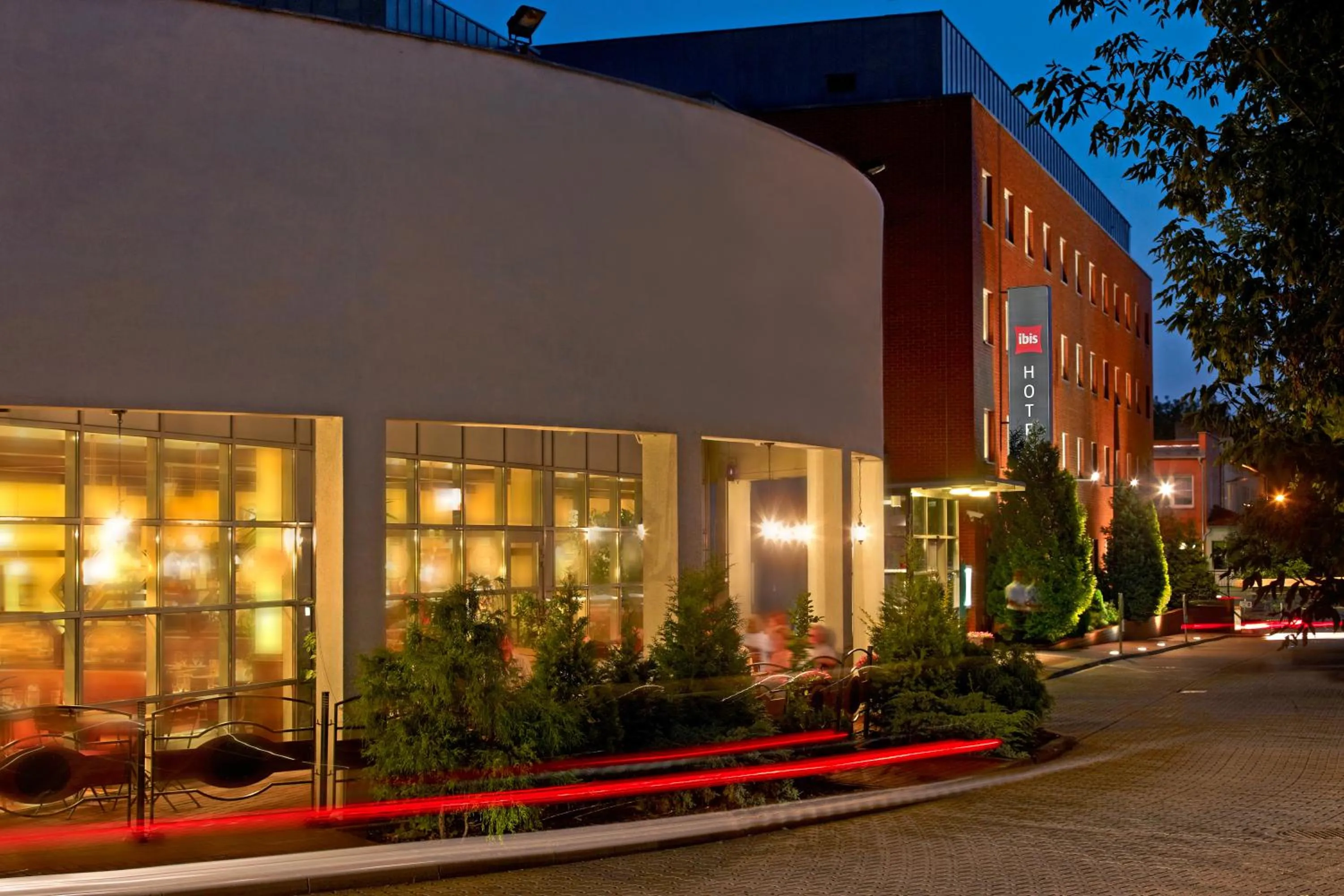 Facade/entrance in Ibis Poznan Stare Miasto