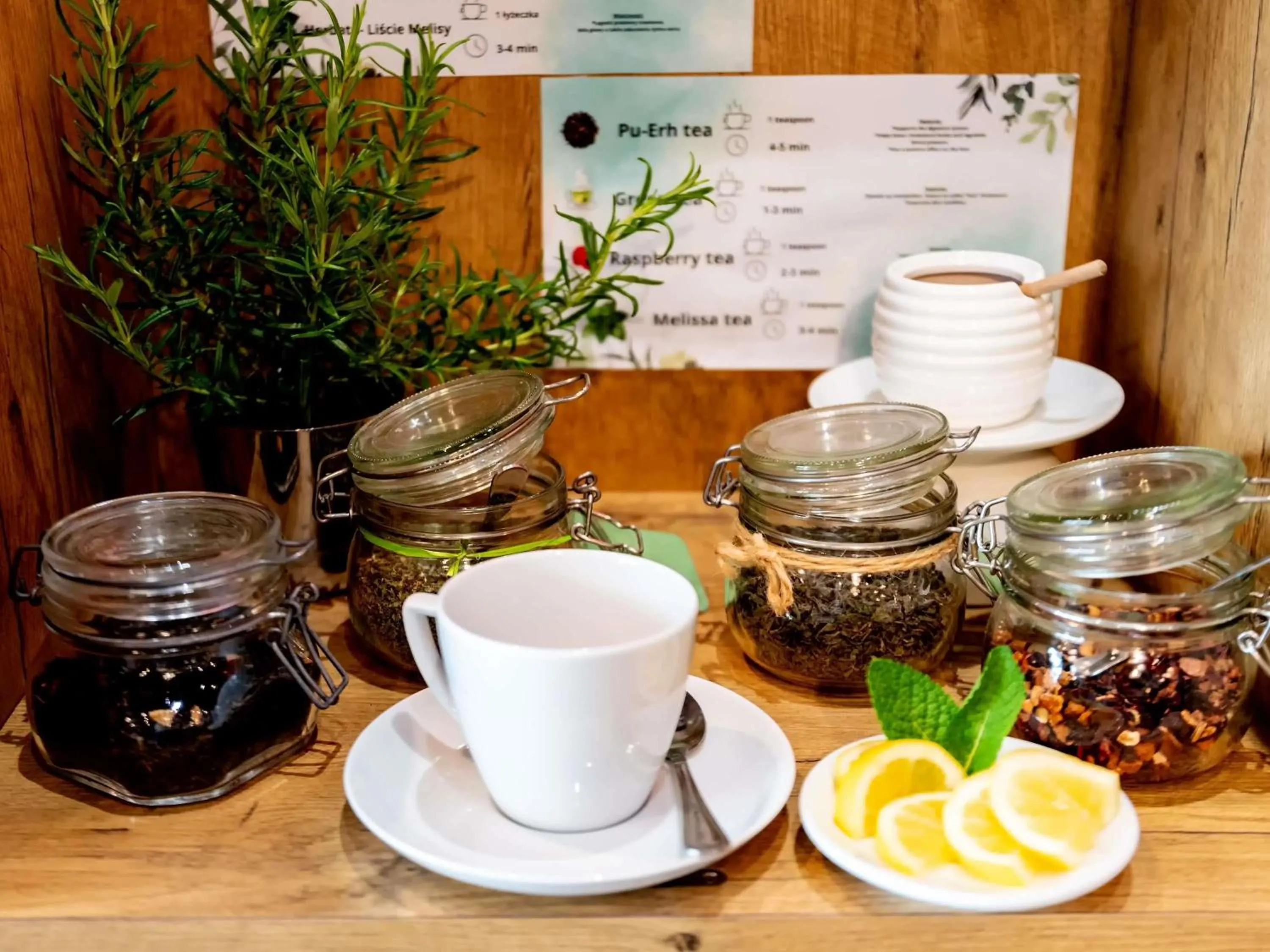 Lounge or bar in Ibis Poznan Stare Miasto