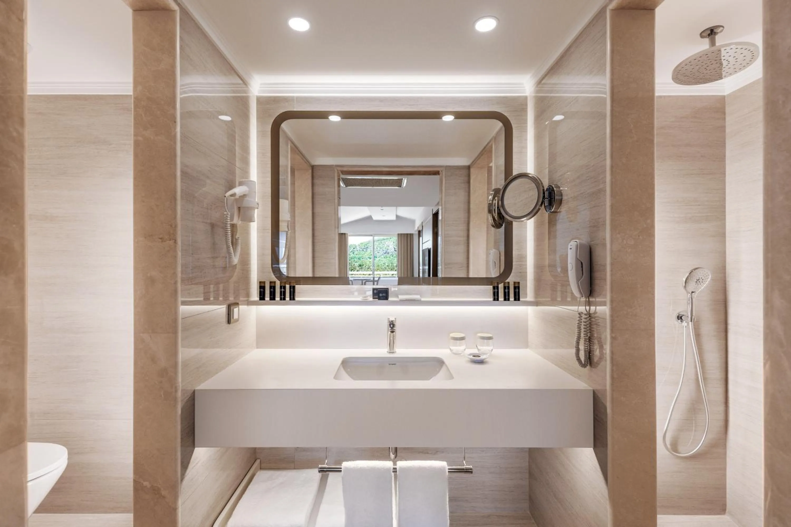 Shower in Akka Antedon Hotel - Premium All Inclusive