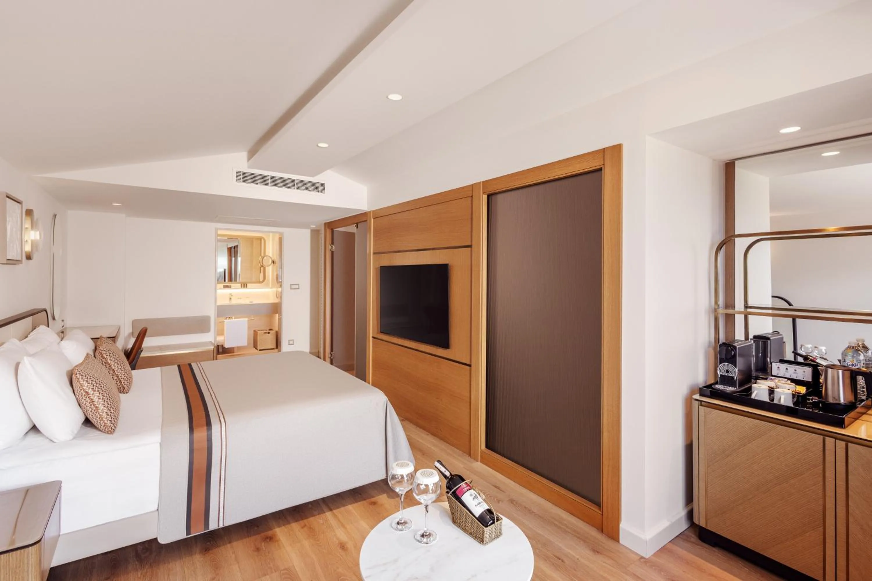 Bed in Akka Antedon Hotel - Premium All Inclusive