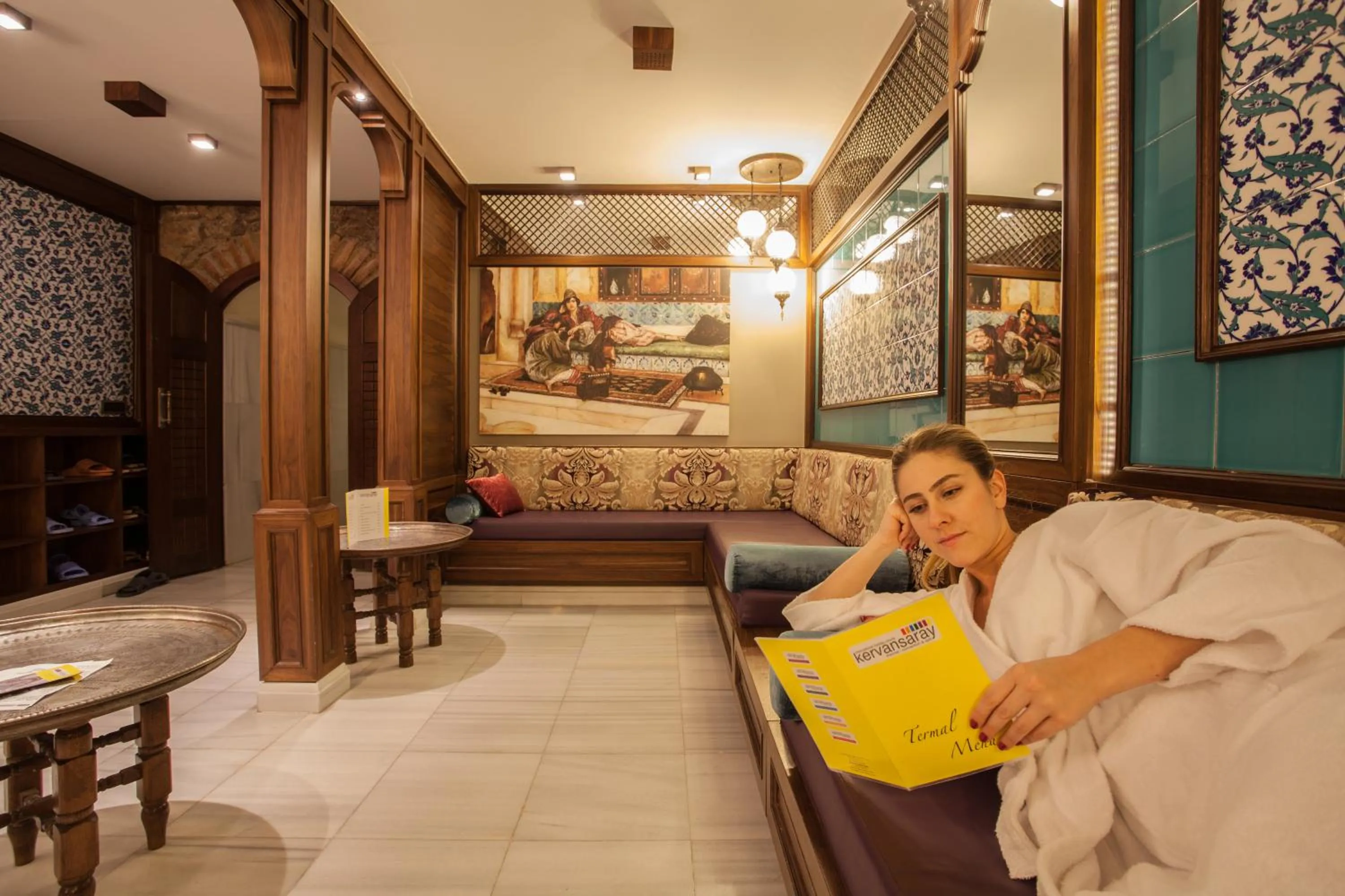 Steam room in Kervansaray Thermal Convention Center & Spa