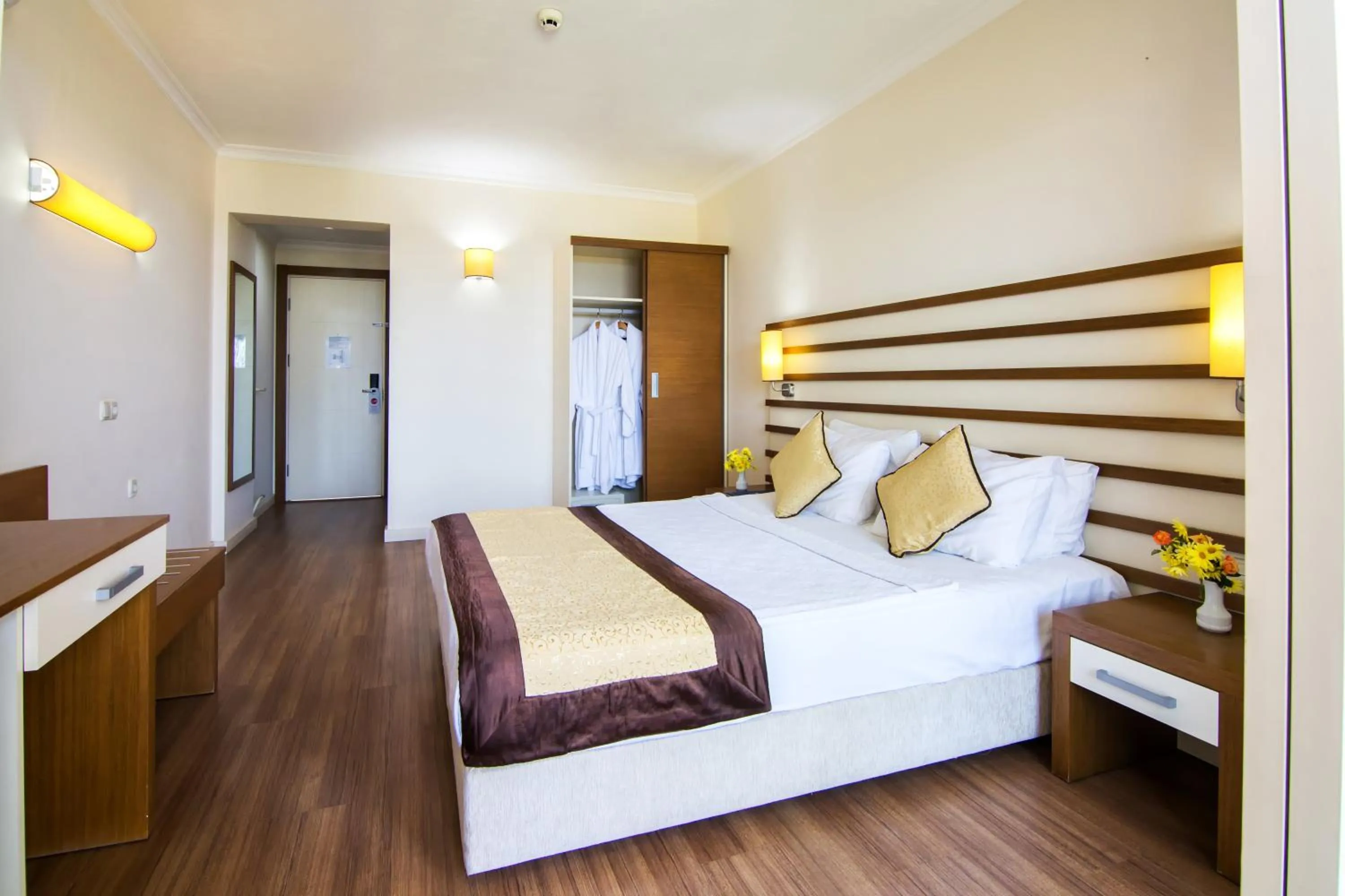 Bed in Hotel Akbulut & Spa