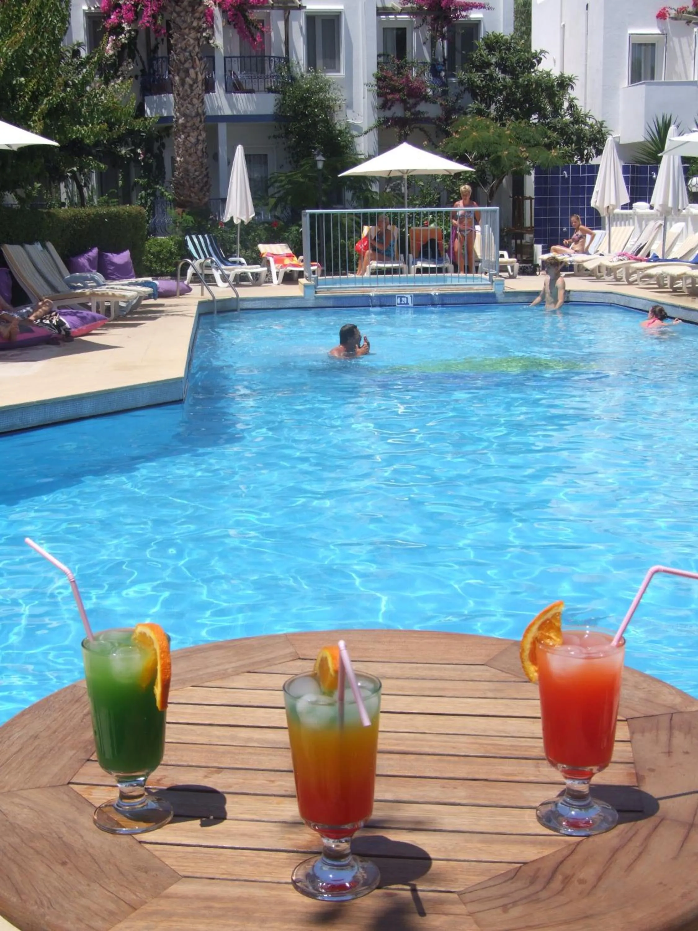 Swimming pool in Serhan Hotel