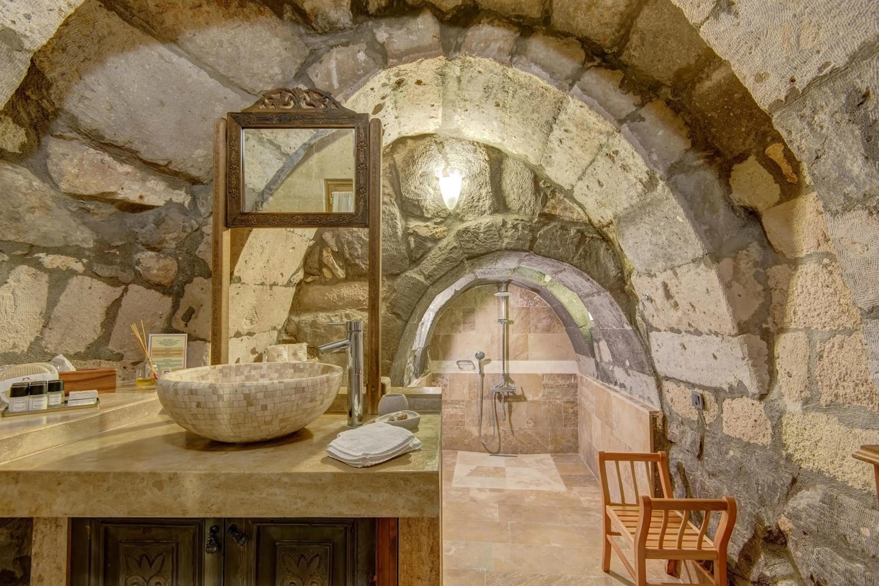 Photo of the whole room in Taskonaklar