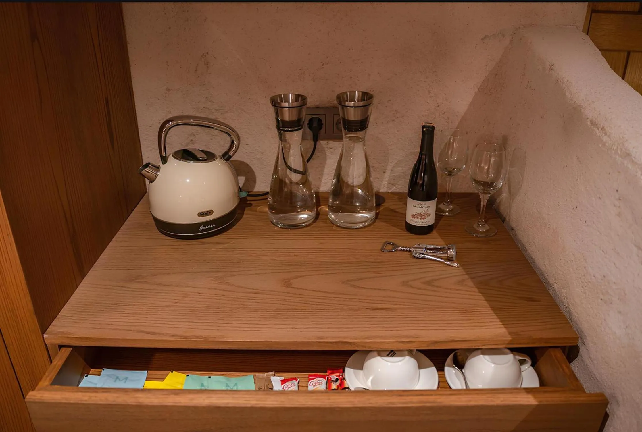 Photo of the whole room in Taskonaklar