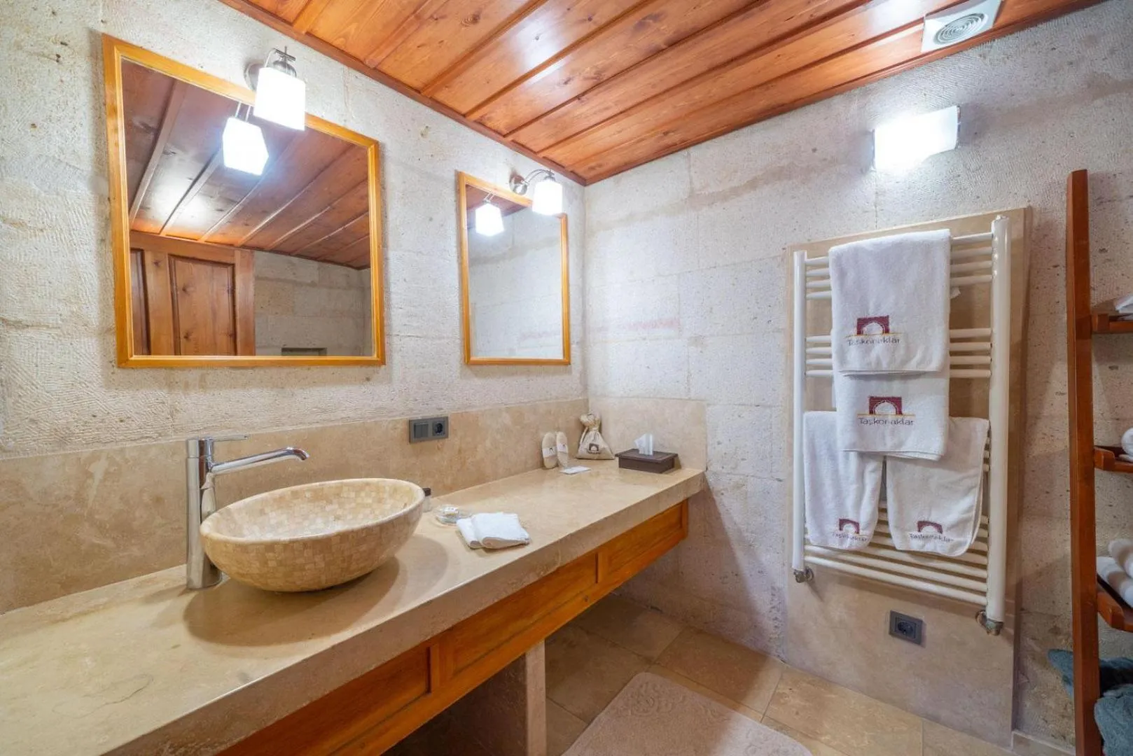 Bathroom in Taskonaklar