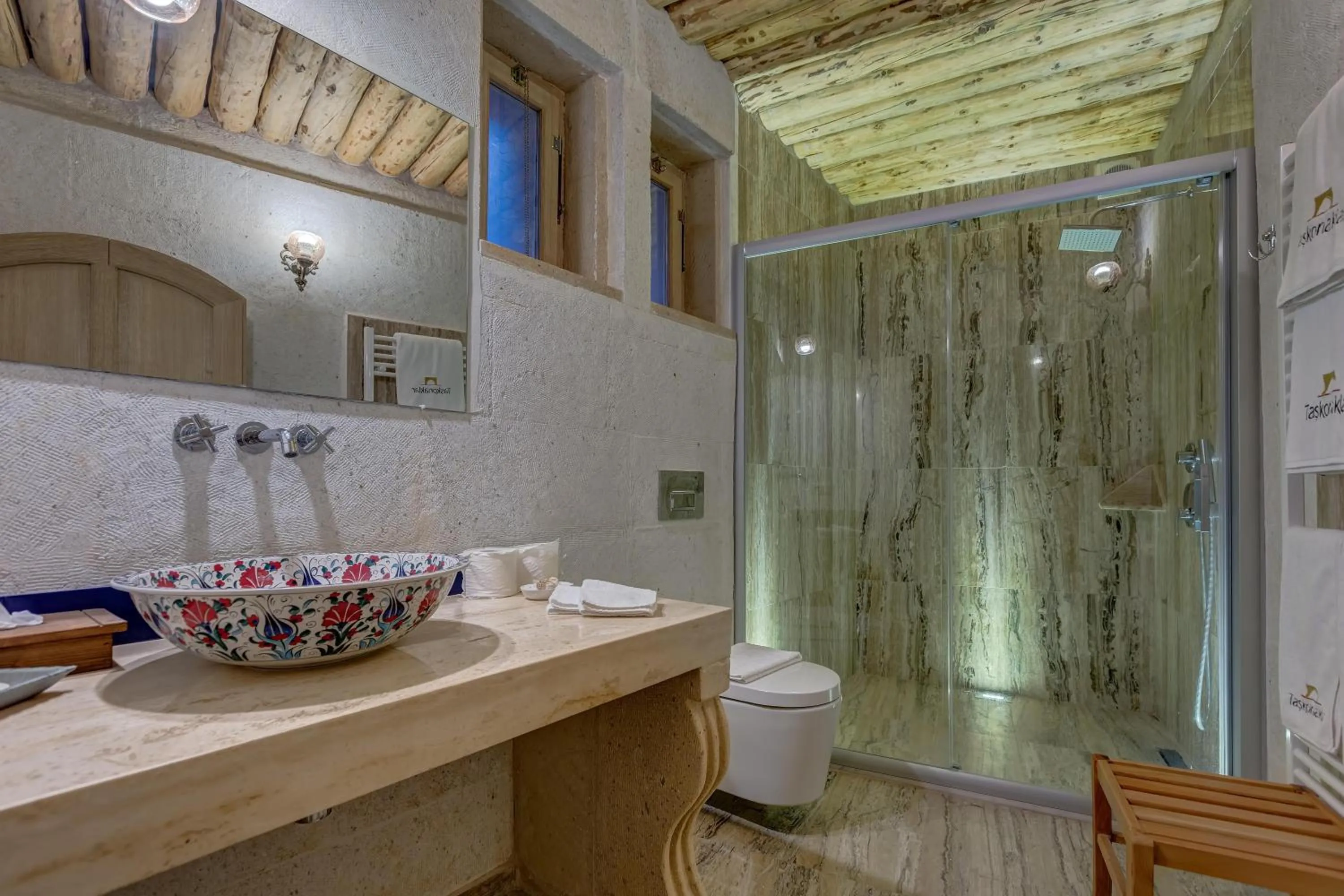 Bathroom in Taskonaklar