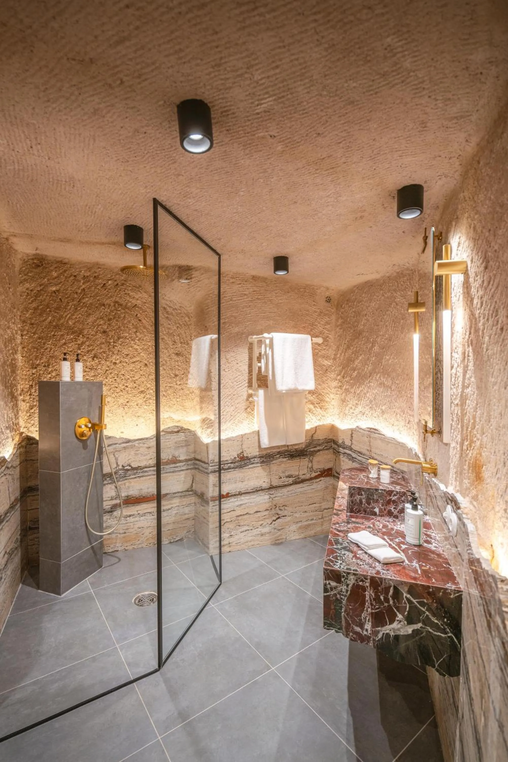 Bathroom in Taskonaklar