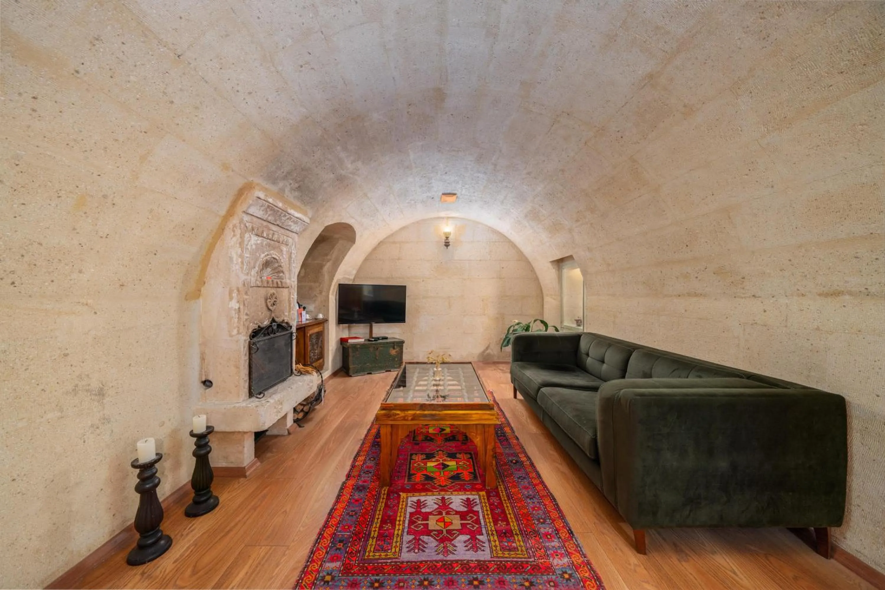 Photo of the whole room in Taskonaklar