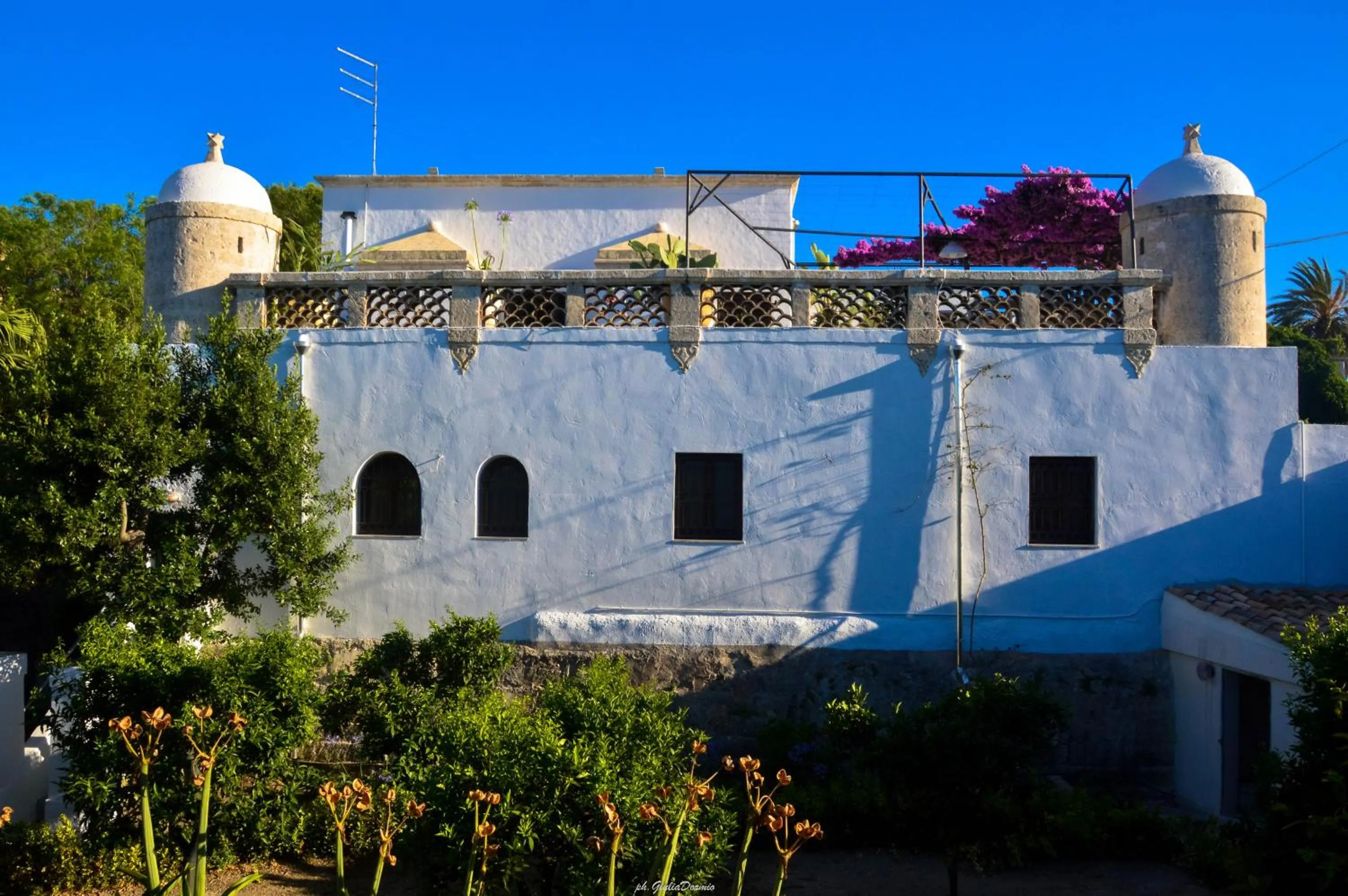 Property building in Le Garitte