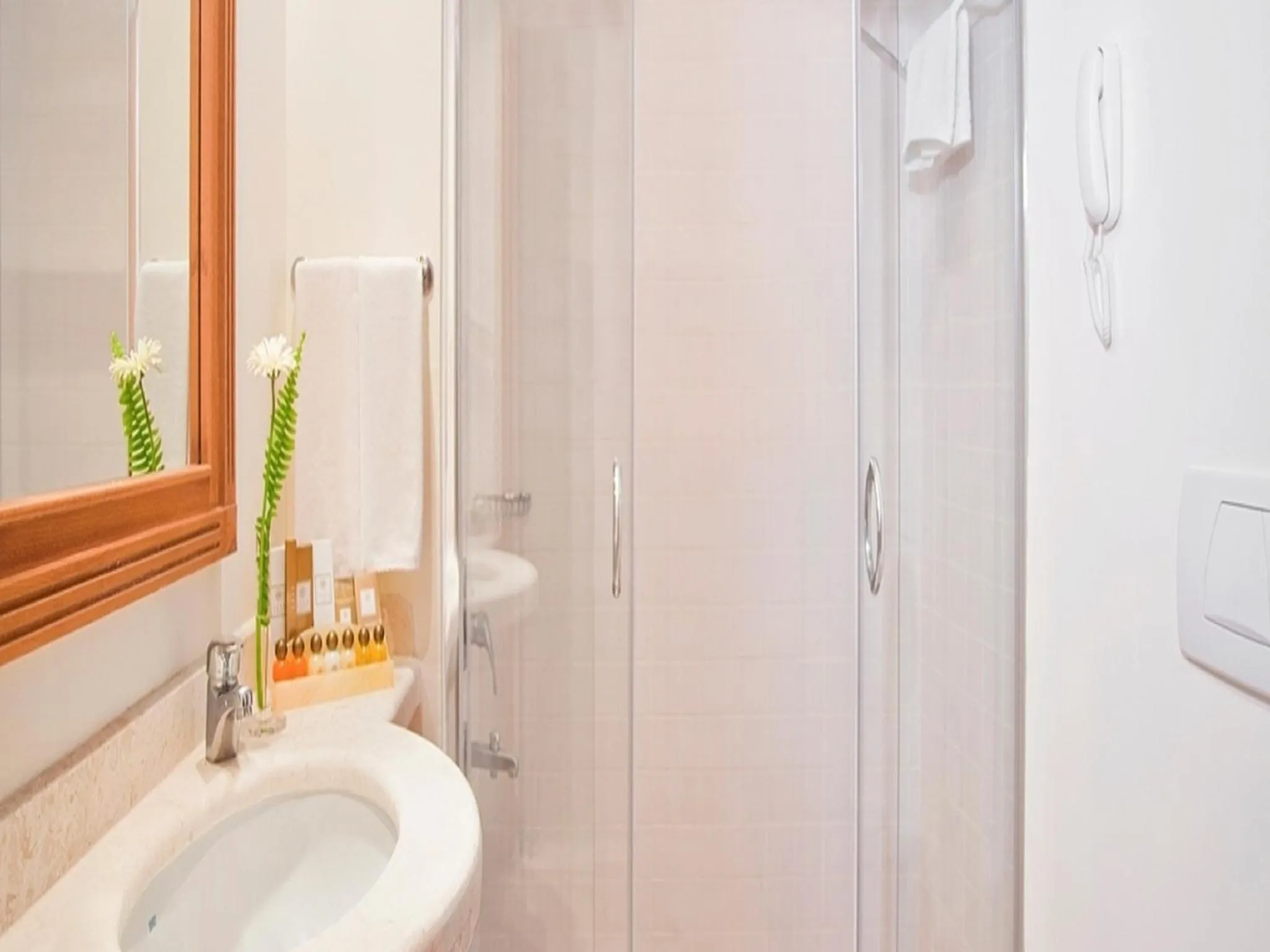 Shower in AKKA Hotels Claros - All Inclusive