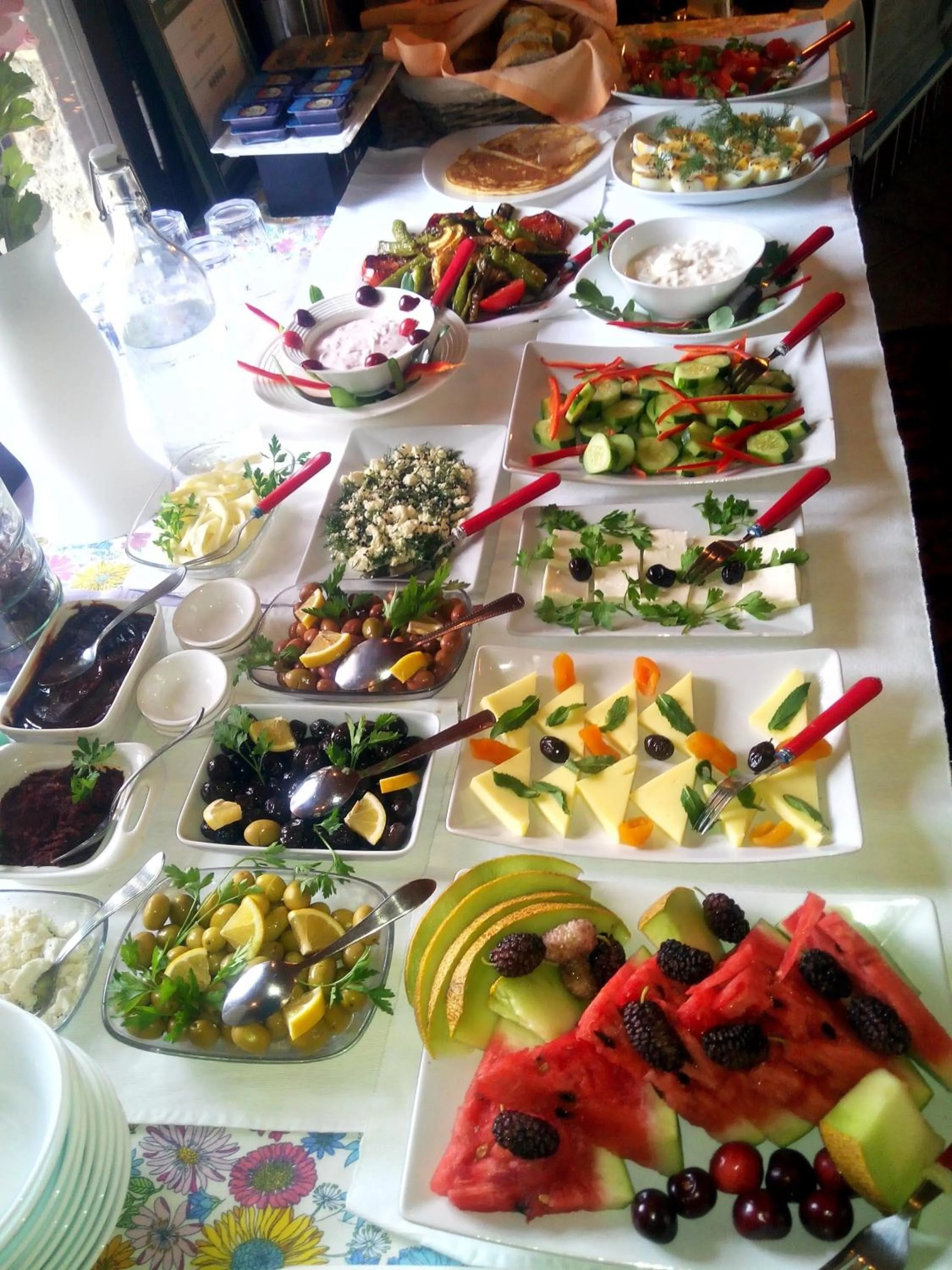 Buffet breakfast in Urkmez Hotel