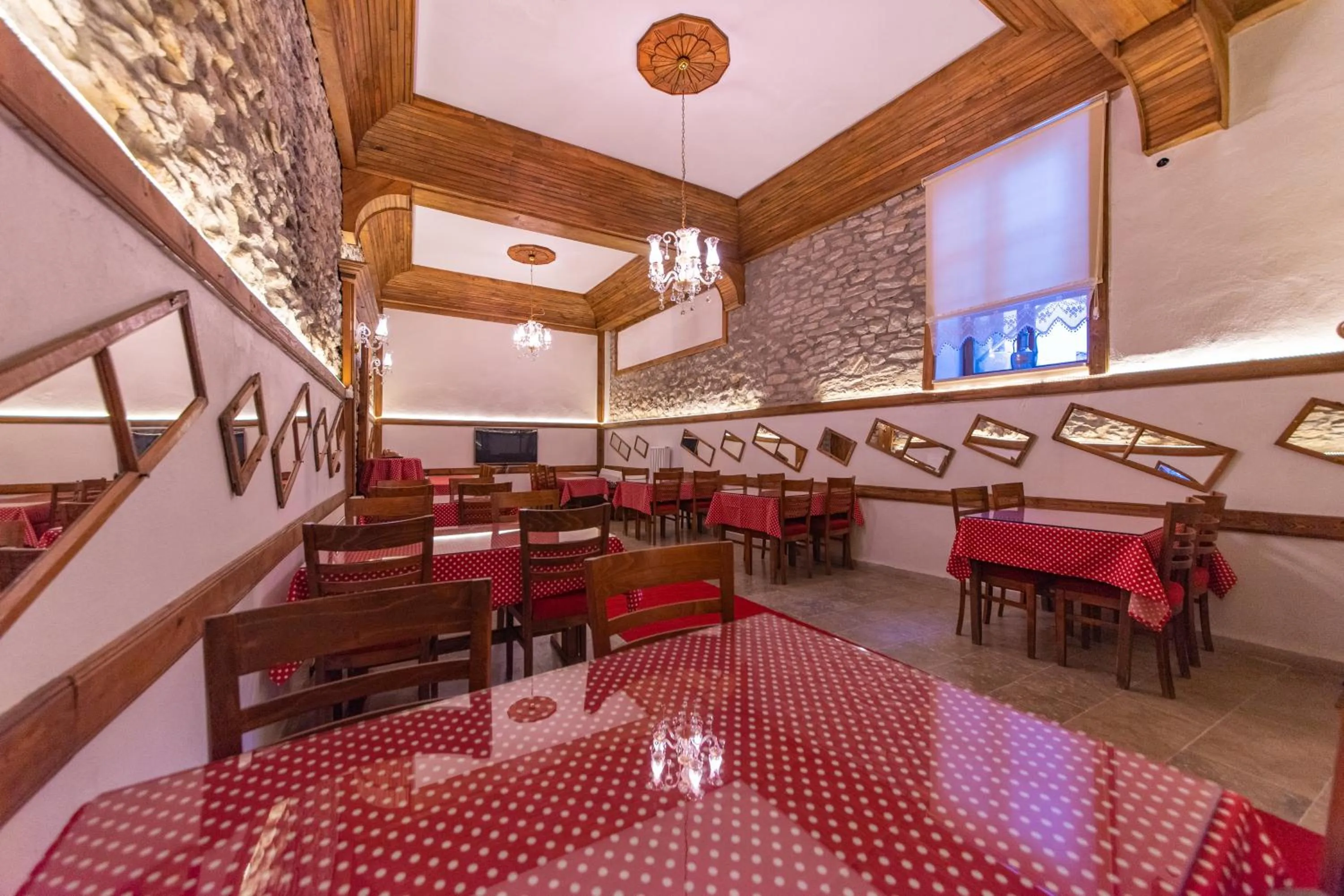 Restaurant/places to eat in Cesmeli Konak Garden