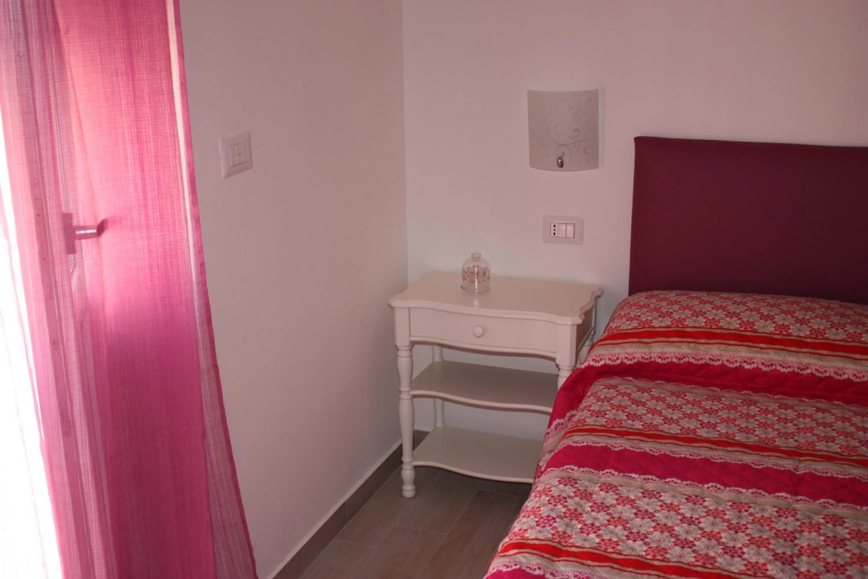 Decorative detail, Bed in Casa Nova b&b