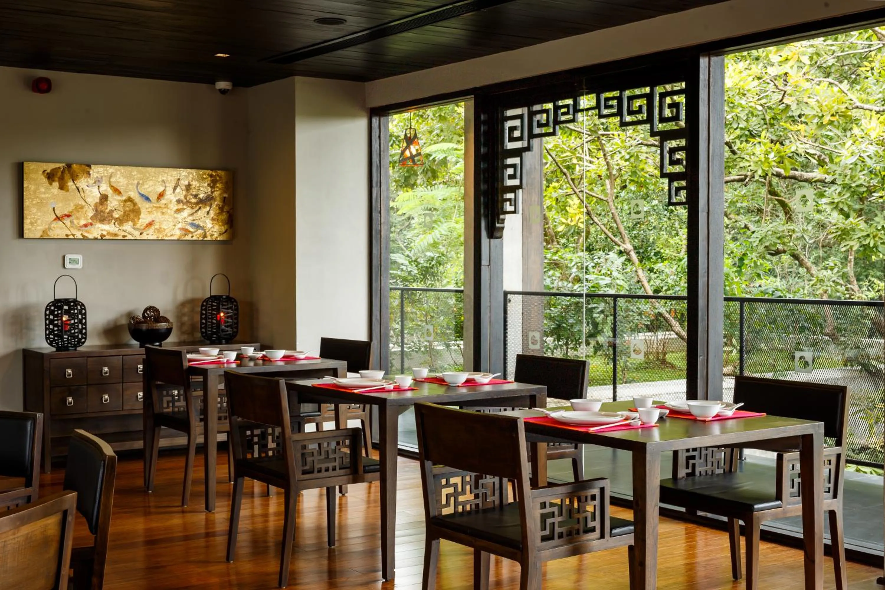 Restaurant/places to eat in Jetwing Lake