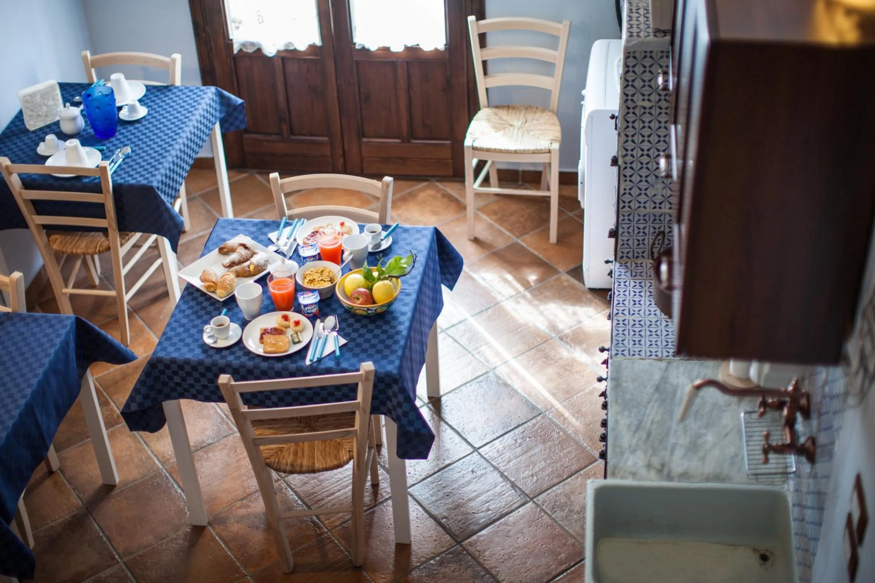 Kitchen or kitchenette in B&B Cinisi Vacanze
