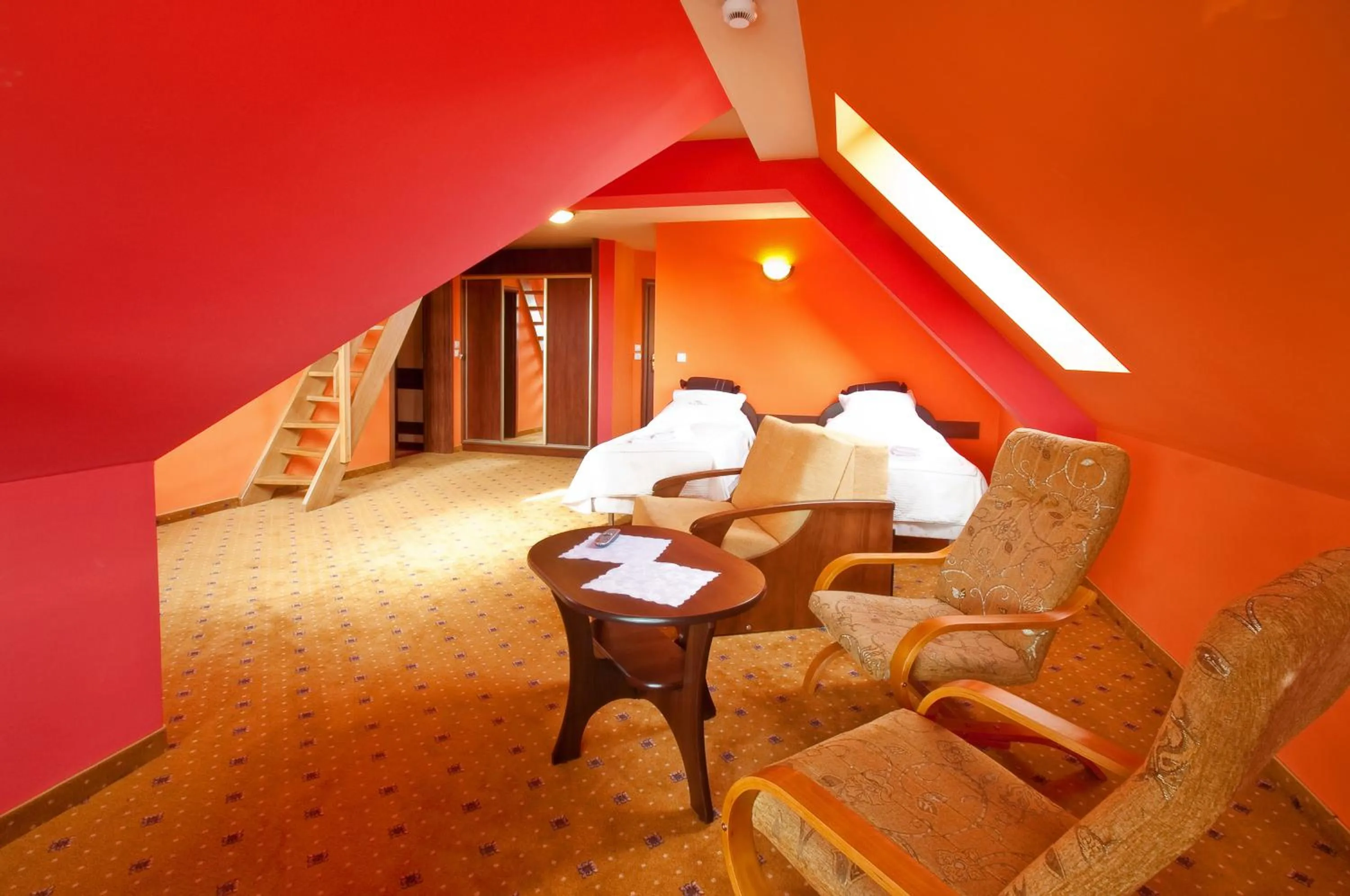 Photo of the whole room in Skalny Dworek