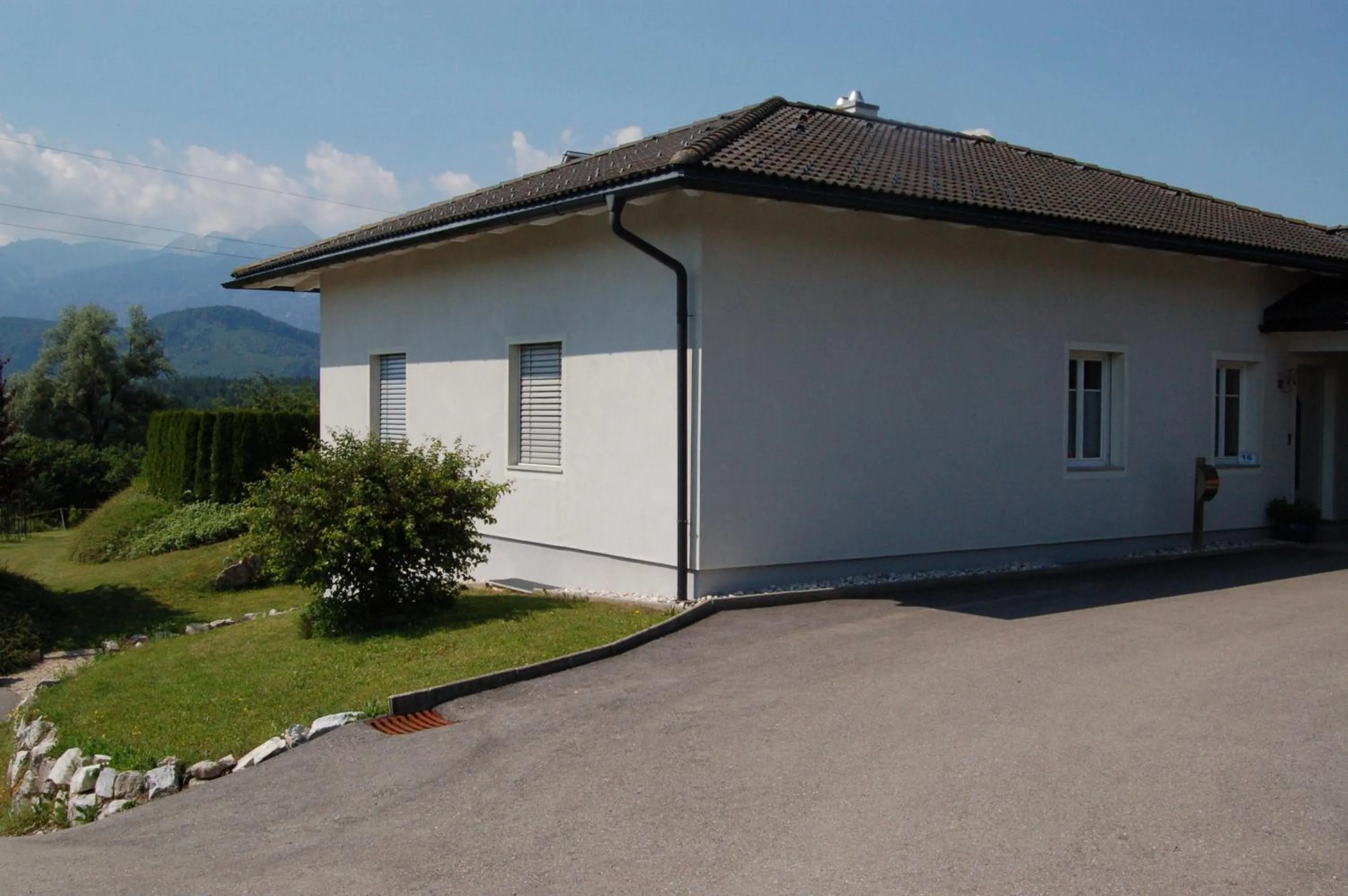 Property building in Ferienwohnung Frate