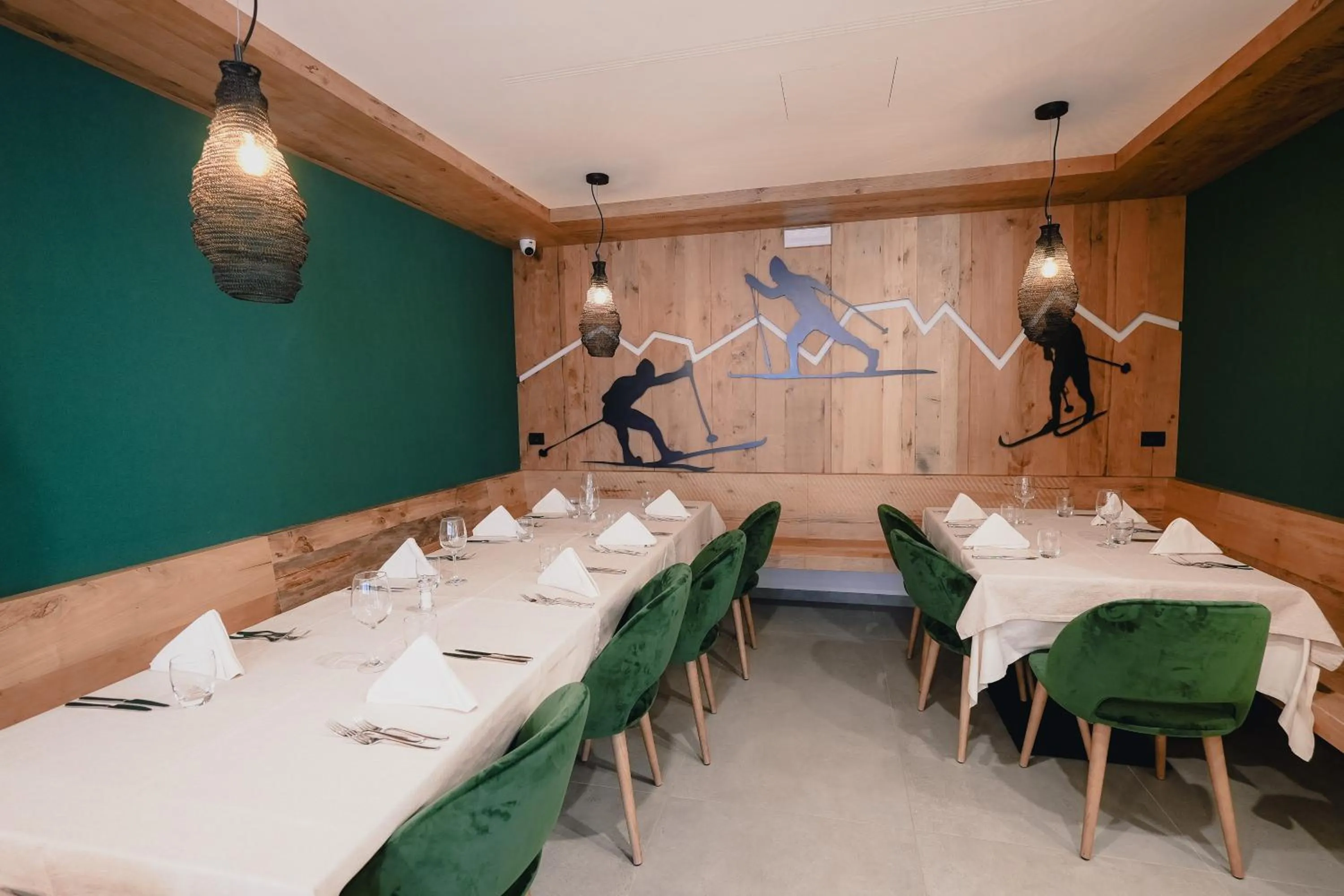 Restaurant/places to eat in Olimpionico Hotel