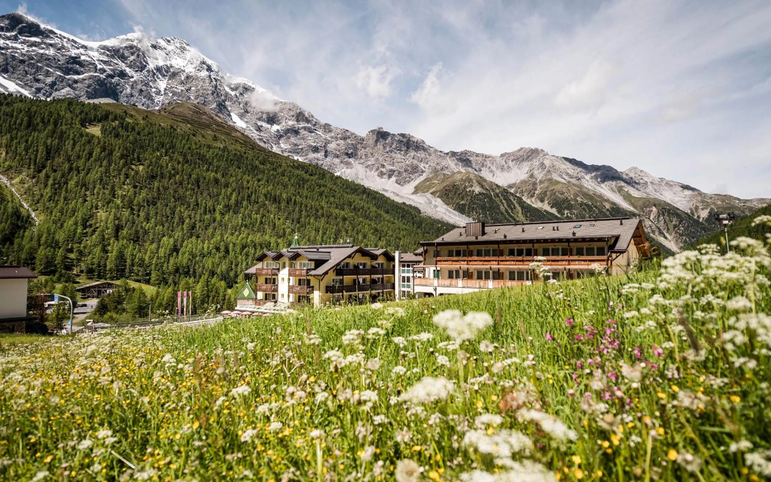 Property building in Paradies Pure Mountain Resort