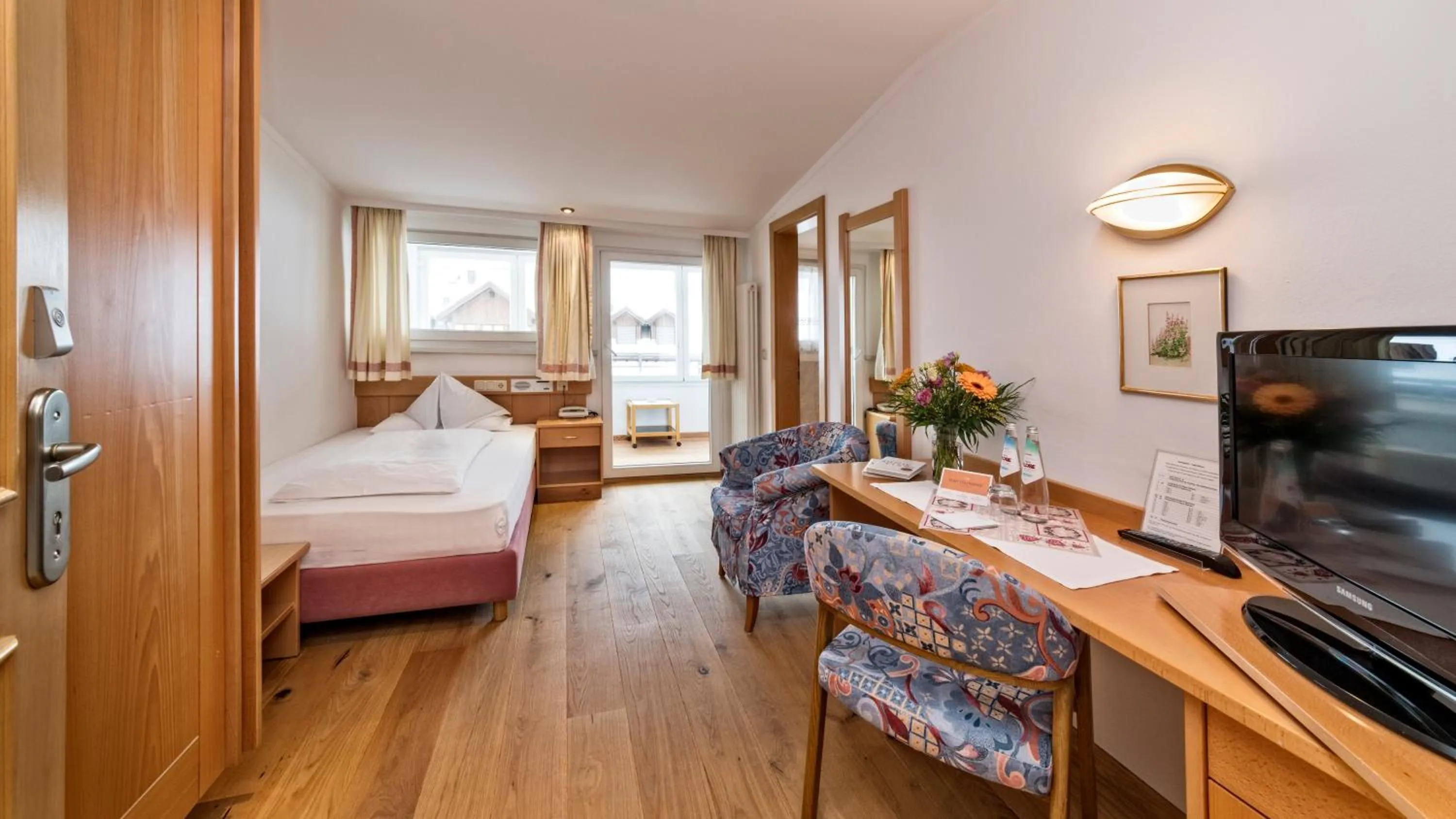 Bed in Hotel Post - OlangCard included