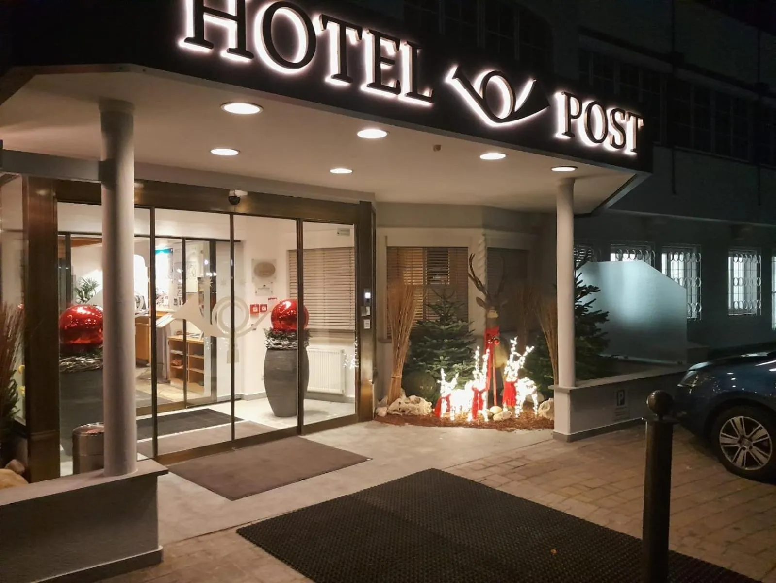 Property building in Hotel Post - OlangCard included