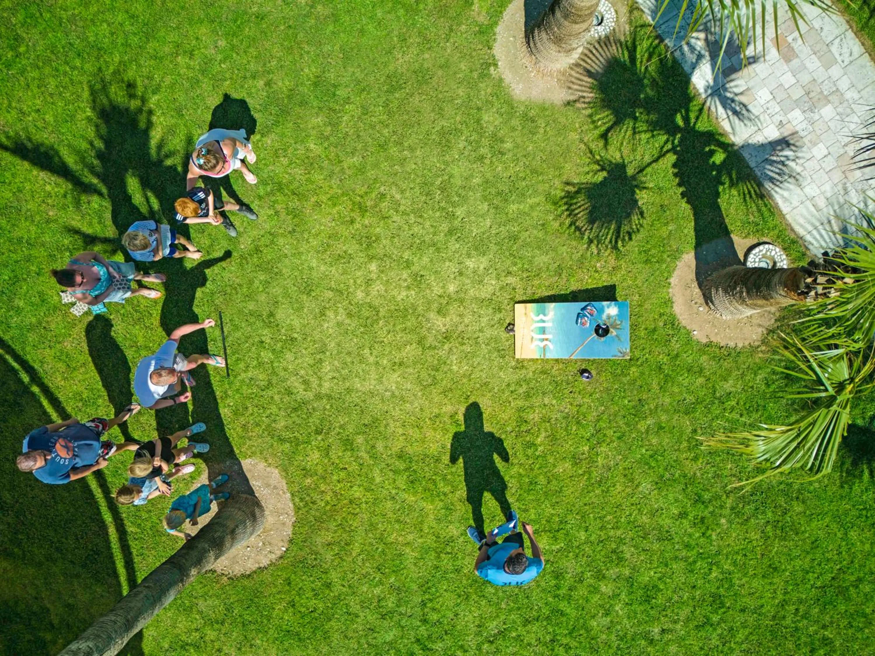 group of guests in TUI BLUE Palm Garden