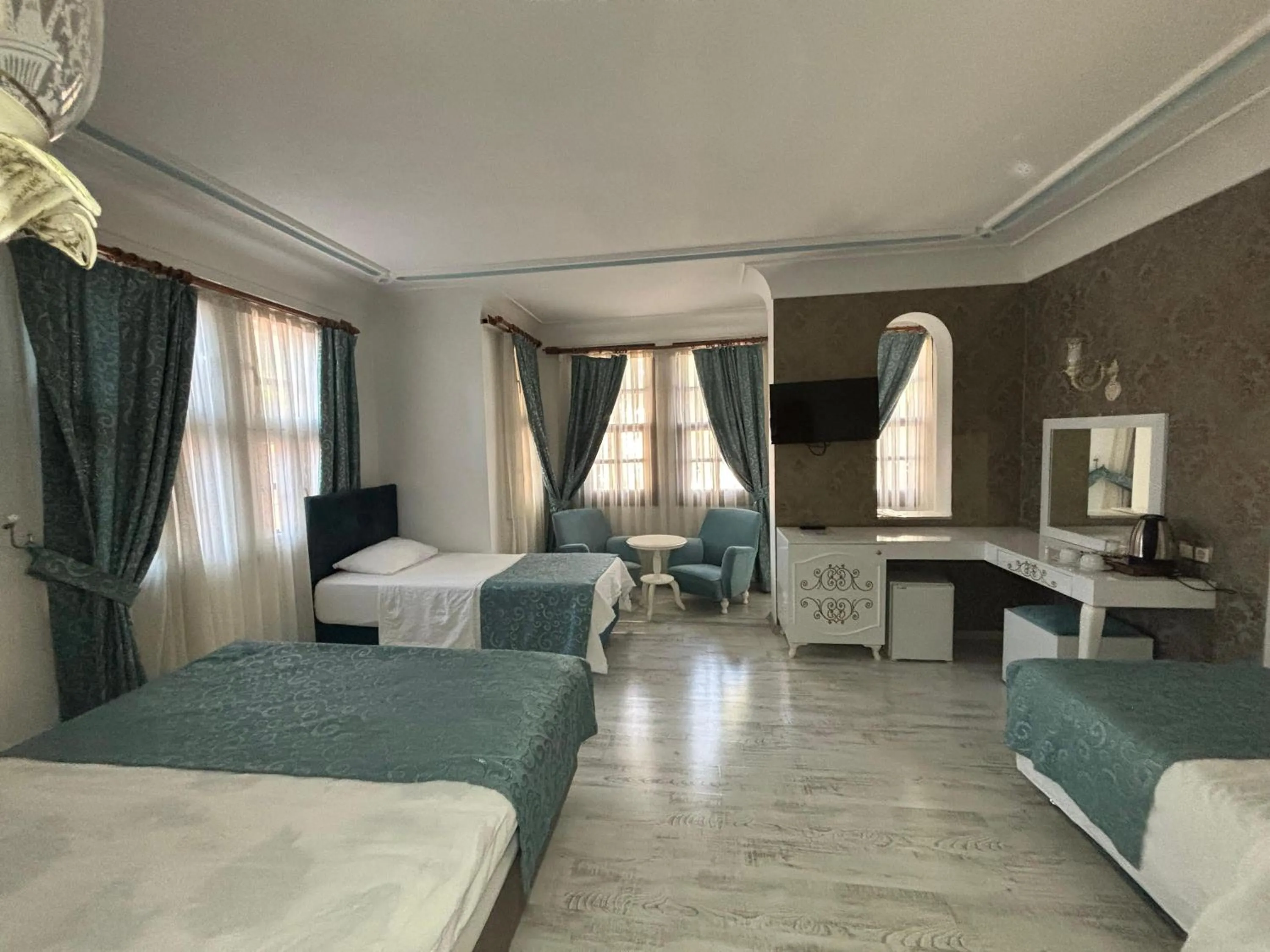 TV and multimedia, Bed in Urcu Hotel