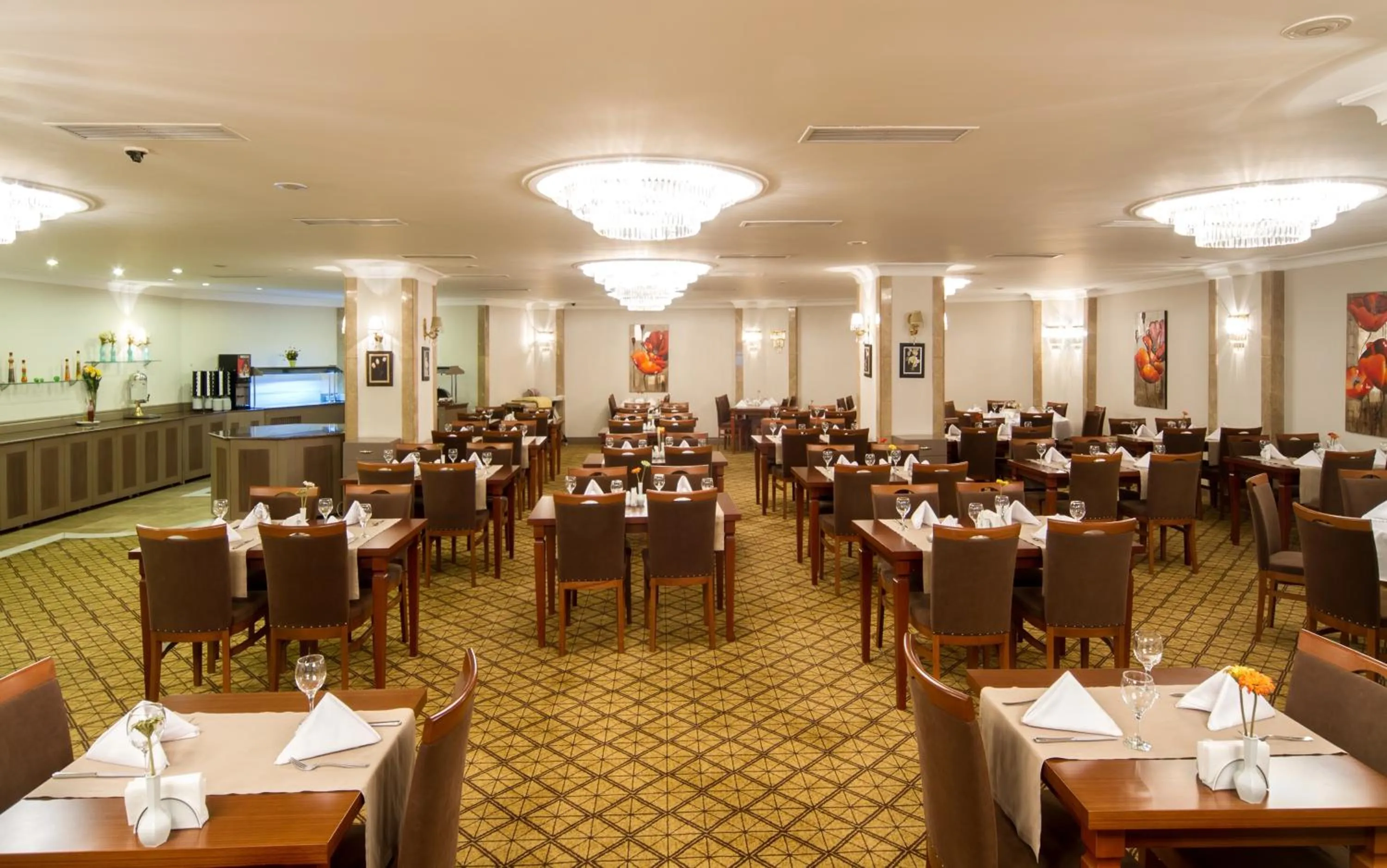 Restaurant/places to eat in The Parma Hotel Downtown