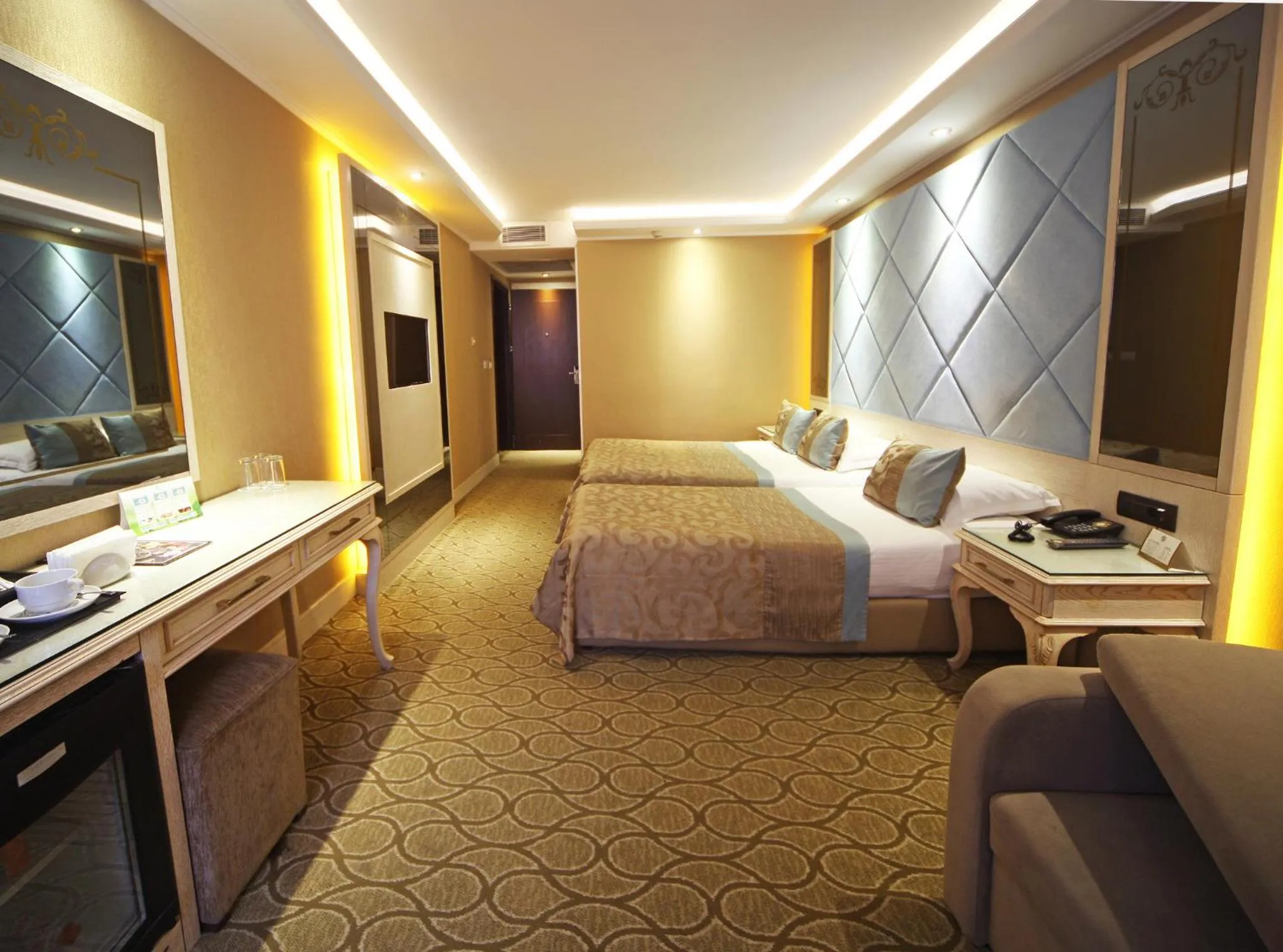 Photo of the whole room, Bed in The Parma Hotel Downtown