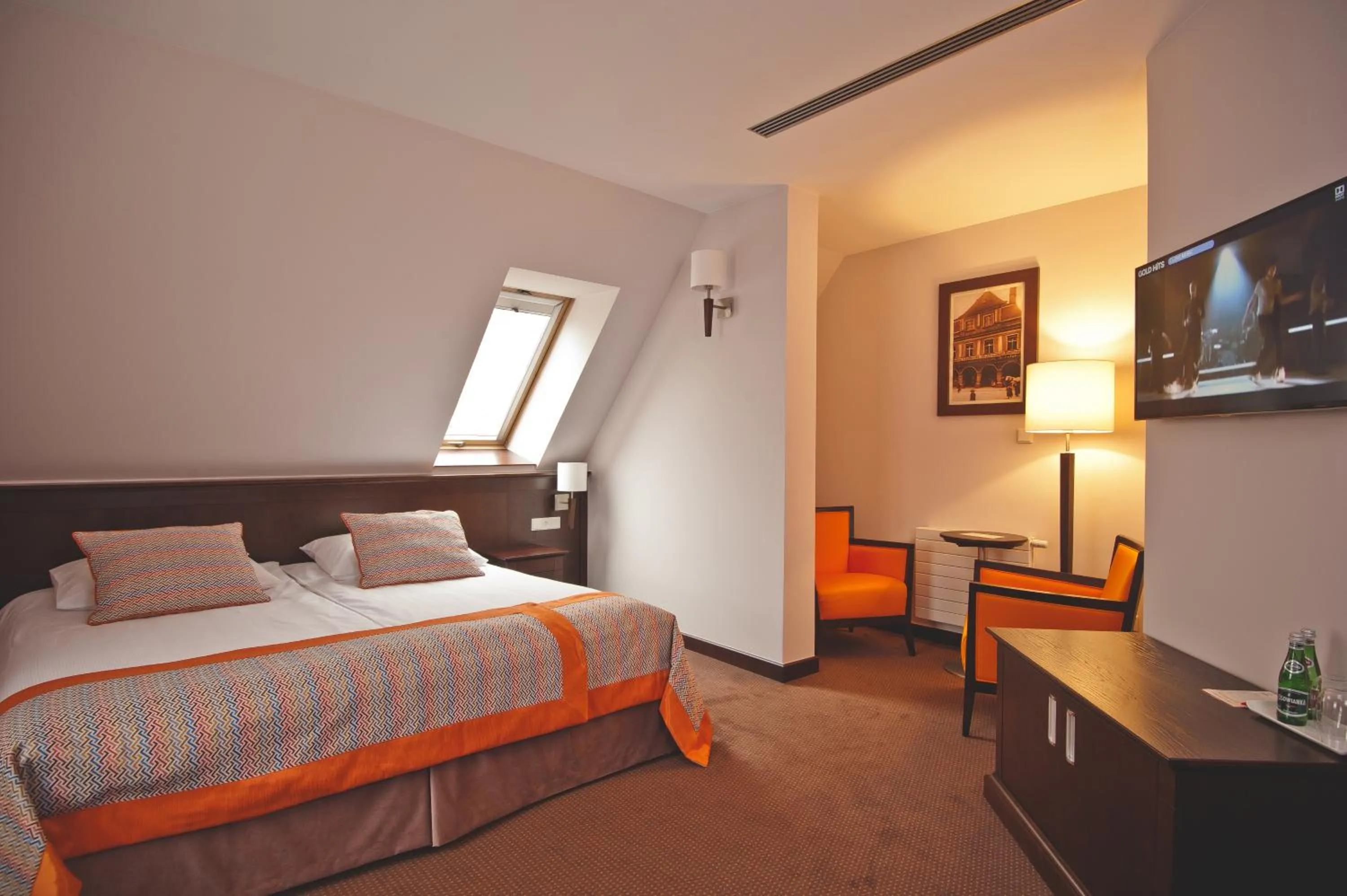 Photo of the whole room, Bed in Wieniawa