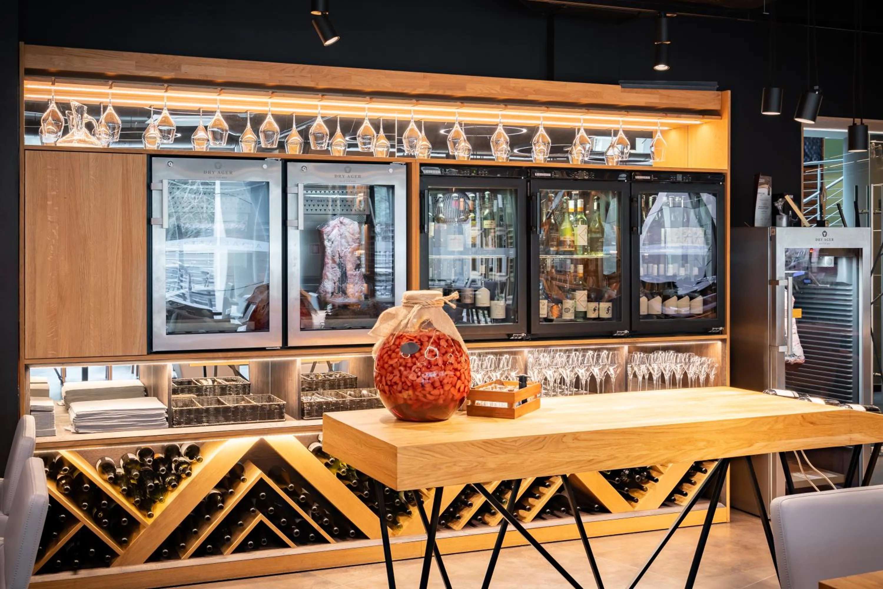 Restaurant/places to eat in HAVET Hotel Resort & Spa