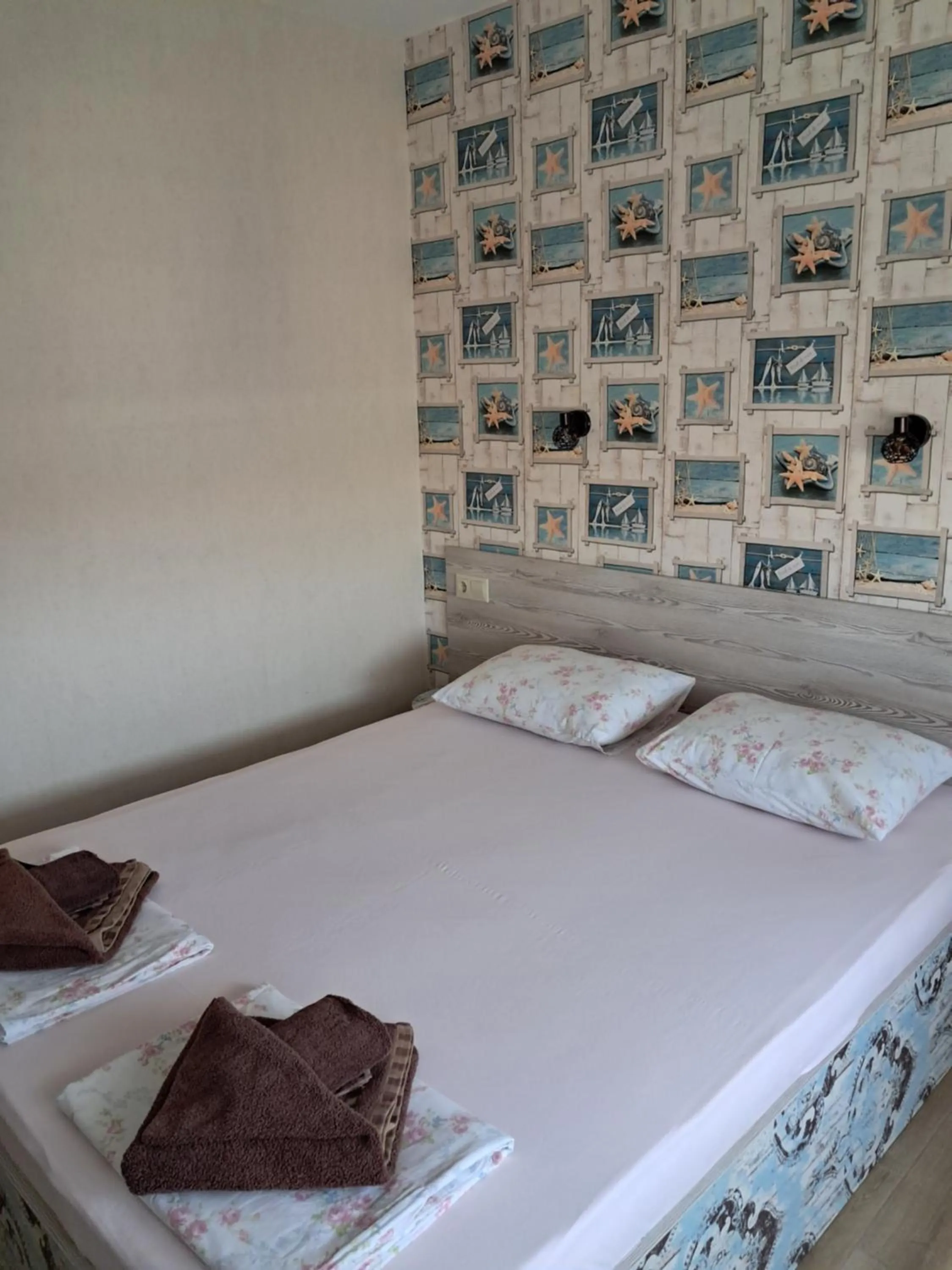 Bed in Apart Hotel Iglika