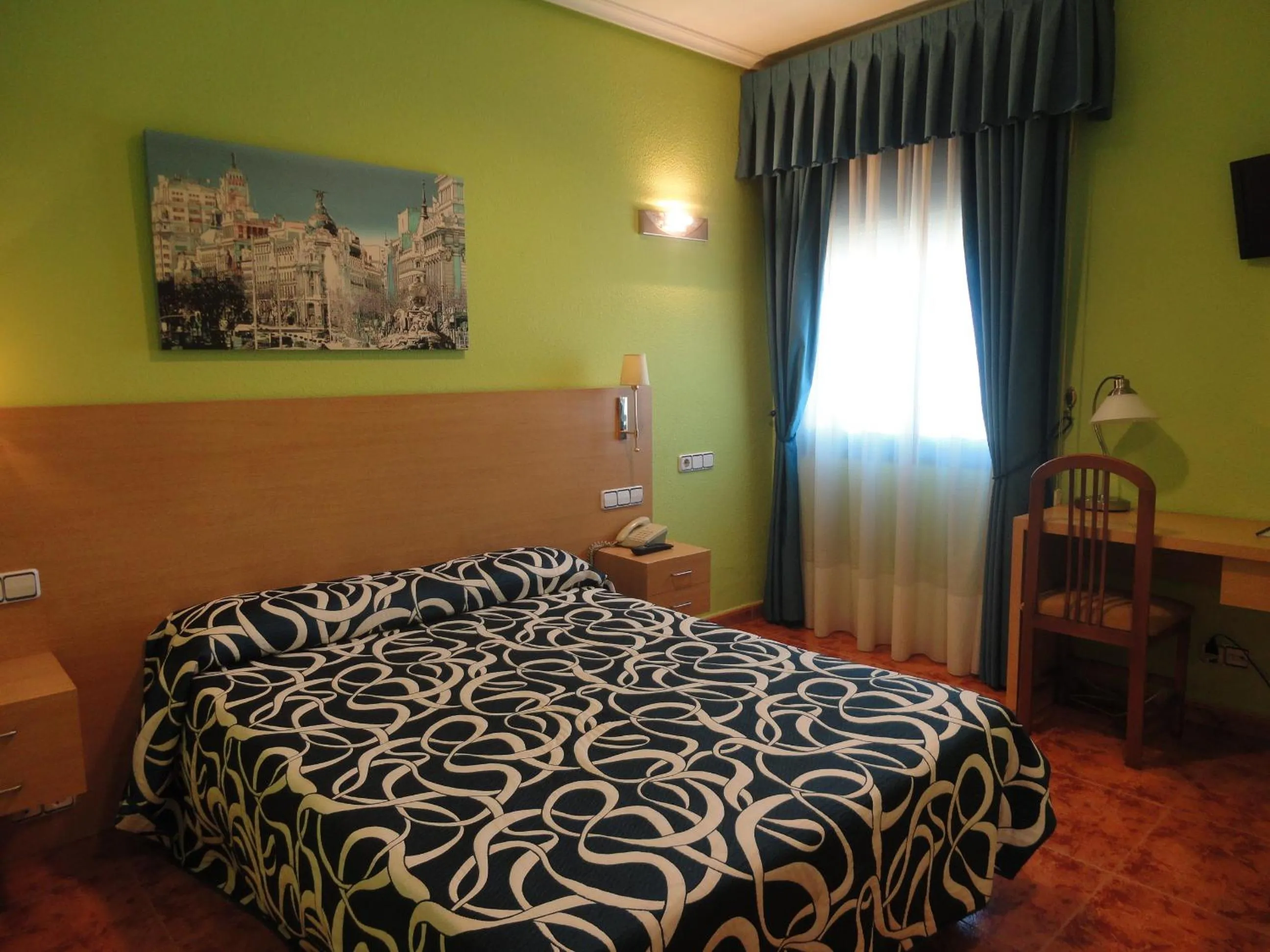 Photo of the whole room, Bed in Hotel Mirador