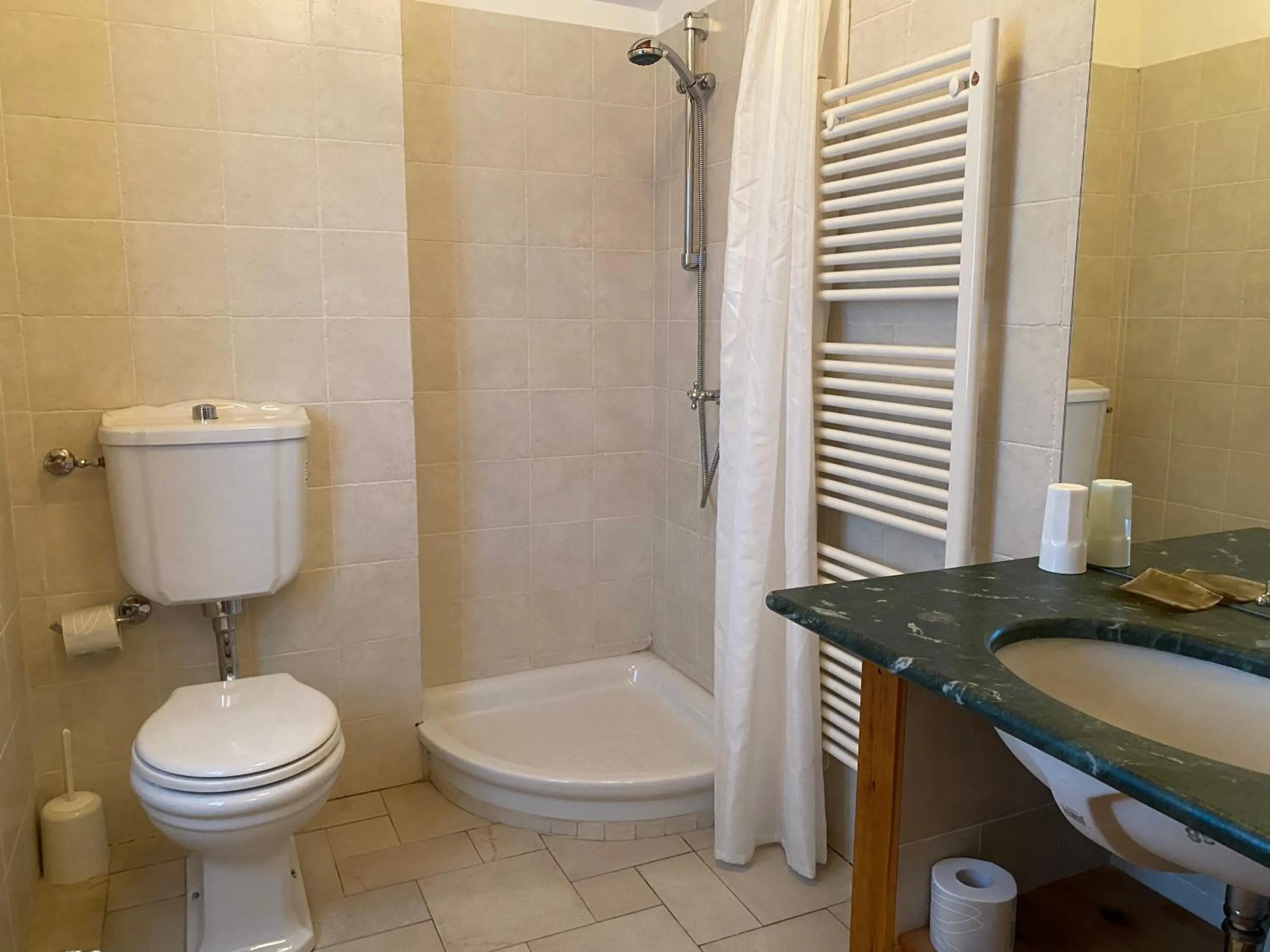 Bathroom in Hotel Villa Simplicitas